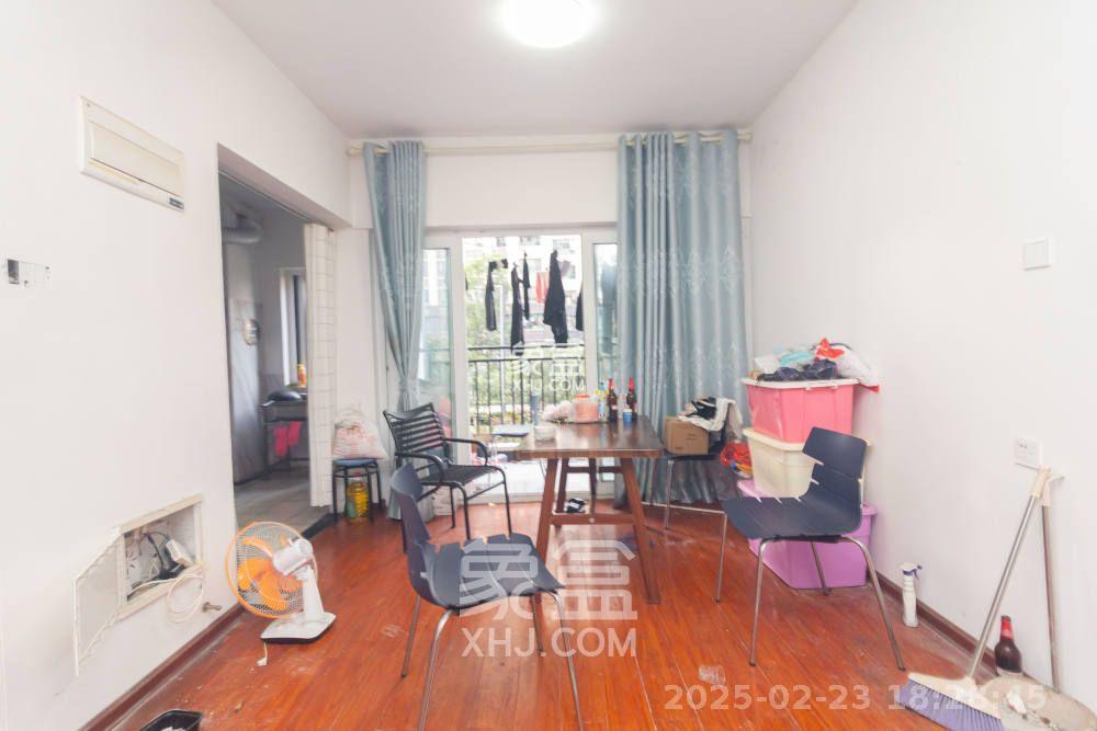 金科天悦(金科美邻汇) 4室2厅2卫 2200.0元/月 金科天悦(金科美邻汇) 4室2厅2卫 2200.0元/月室内图