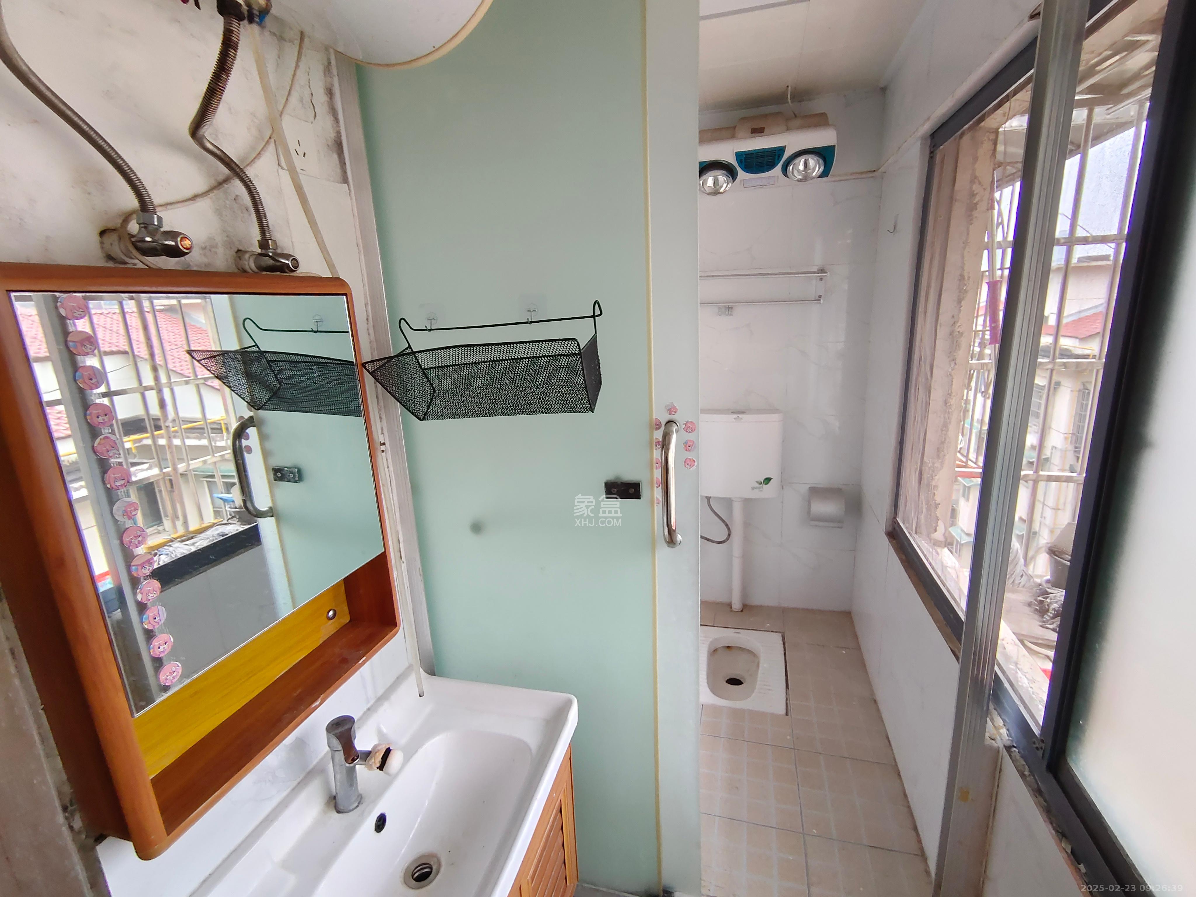 白沙啤酒公寓  1室1厅1卫    1100.0元/月 白沙啤酒公寓  1室1厅1卫    1100.0元/月室内图