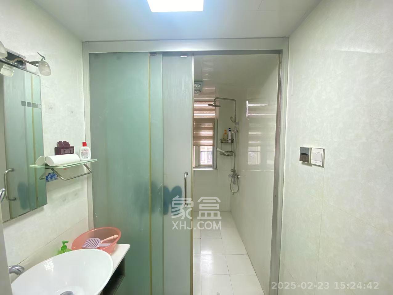 沁园春御院  3室2厅2卫   3100.00元/月室内图