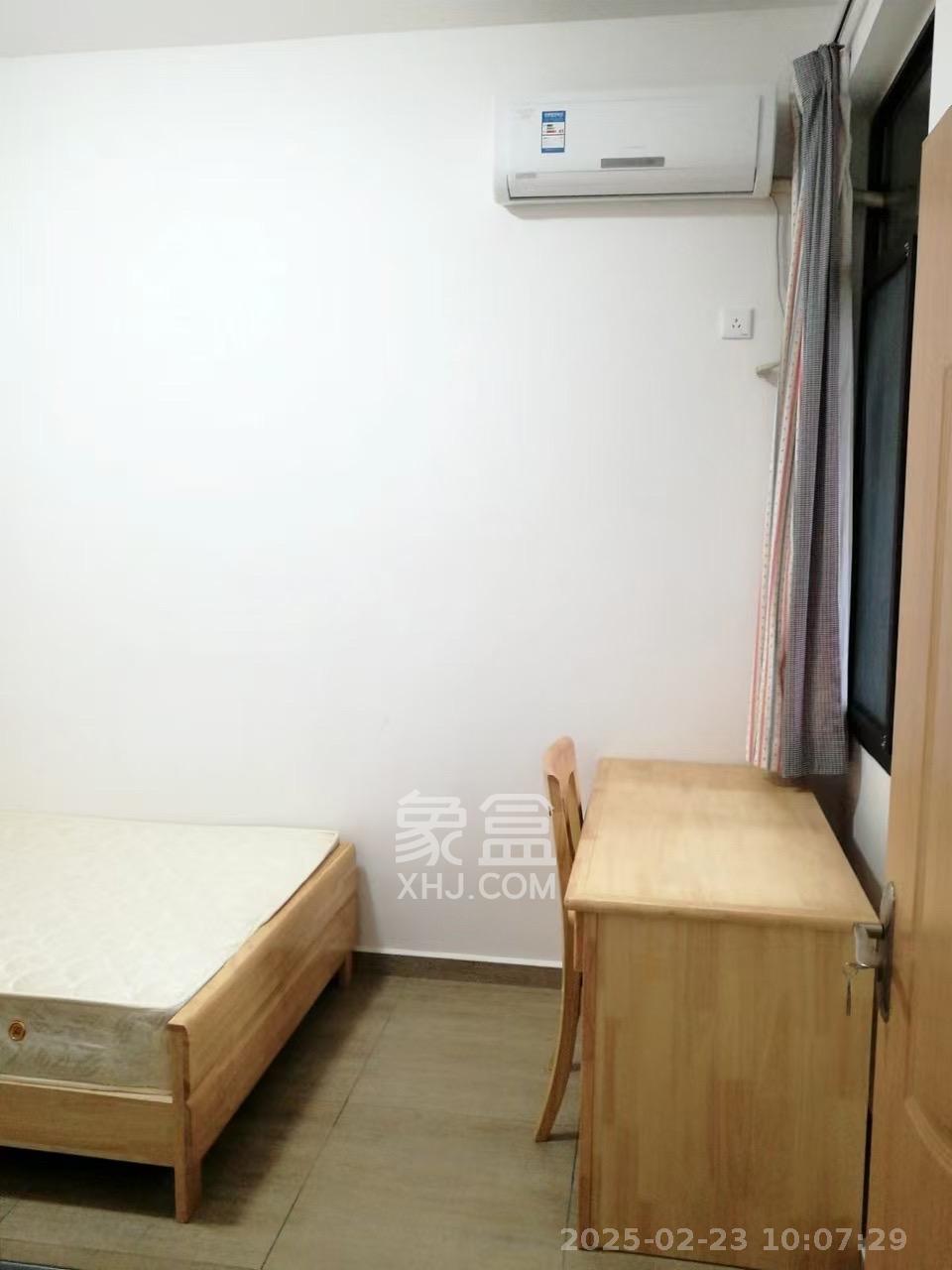 金茂梅溪湖  4室1厅2卫   3000.00元/月室内图