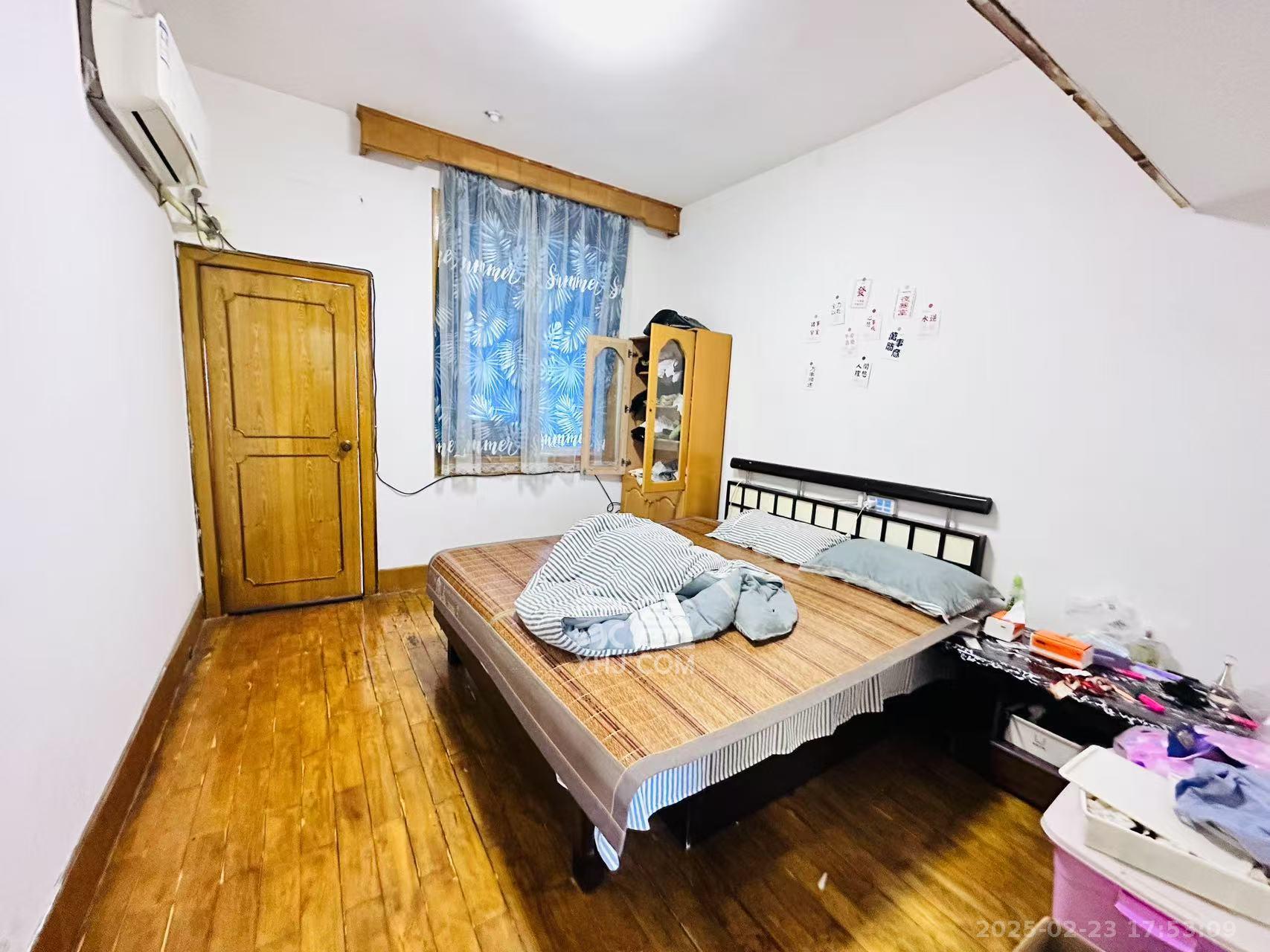 二机小区  2室1厅1卫   1300.00元/月室内图