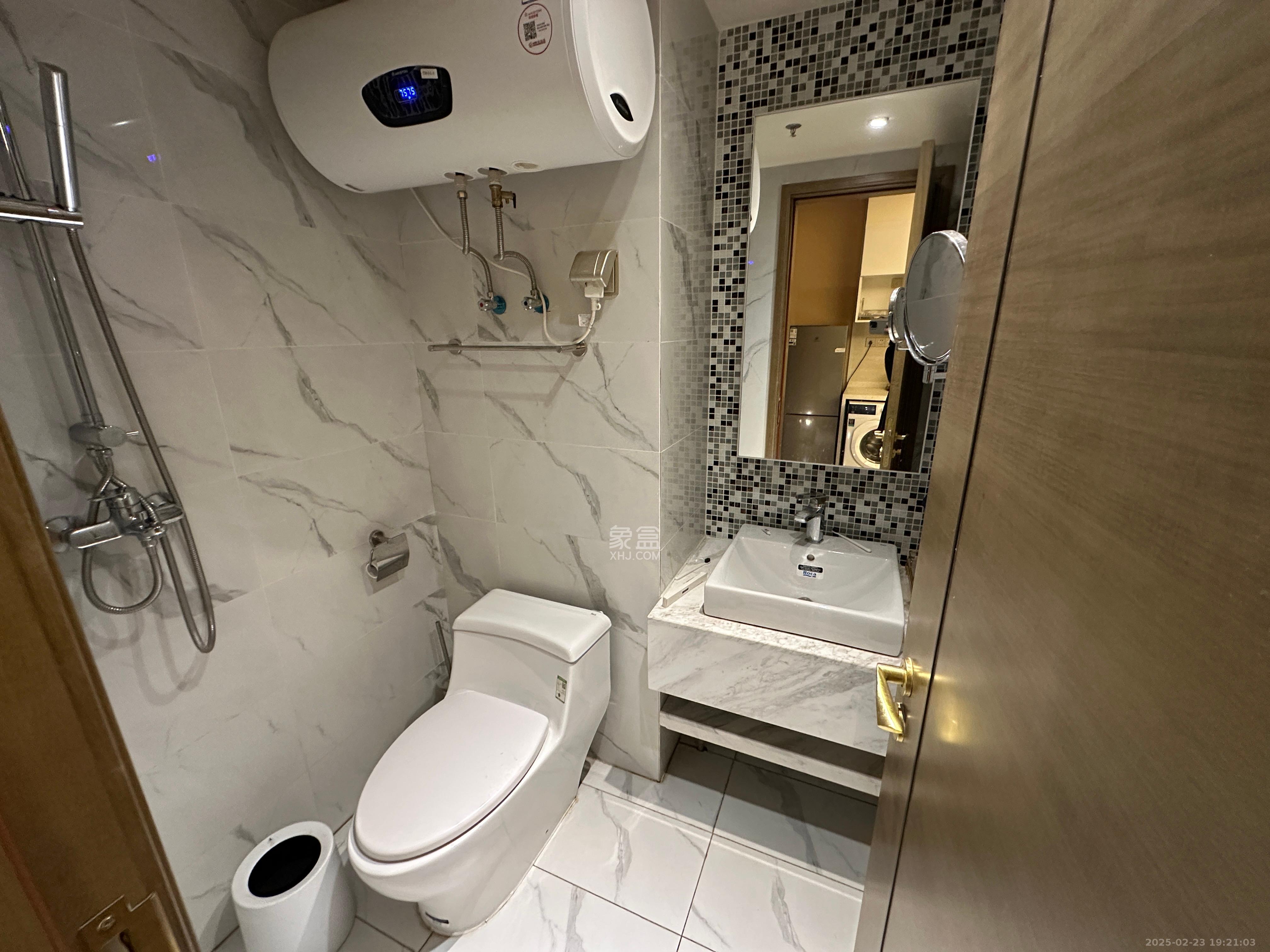 恒大誉府(融誉商业中心) 1室1厅1卫 1650.0元/月 恒大誉府(融誉商业中心) 1室1厅1卫 1650.0元/月室内图