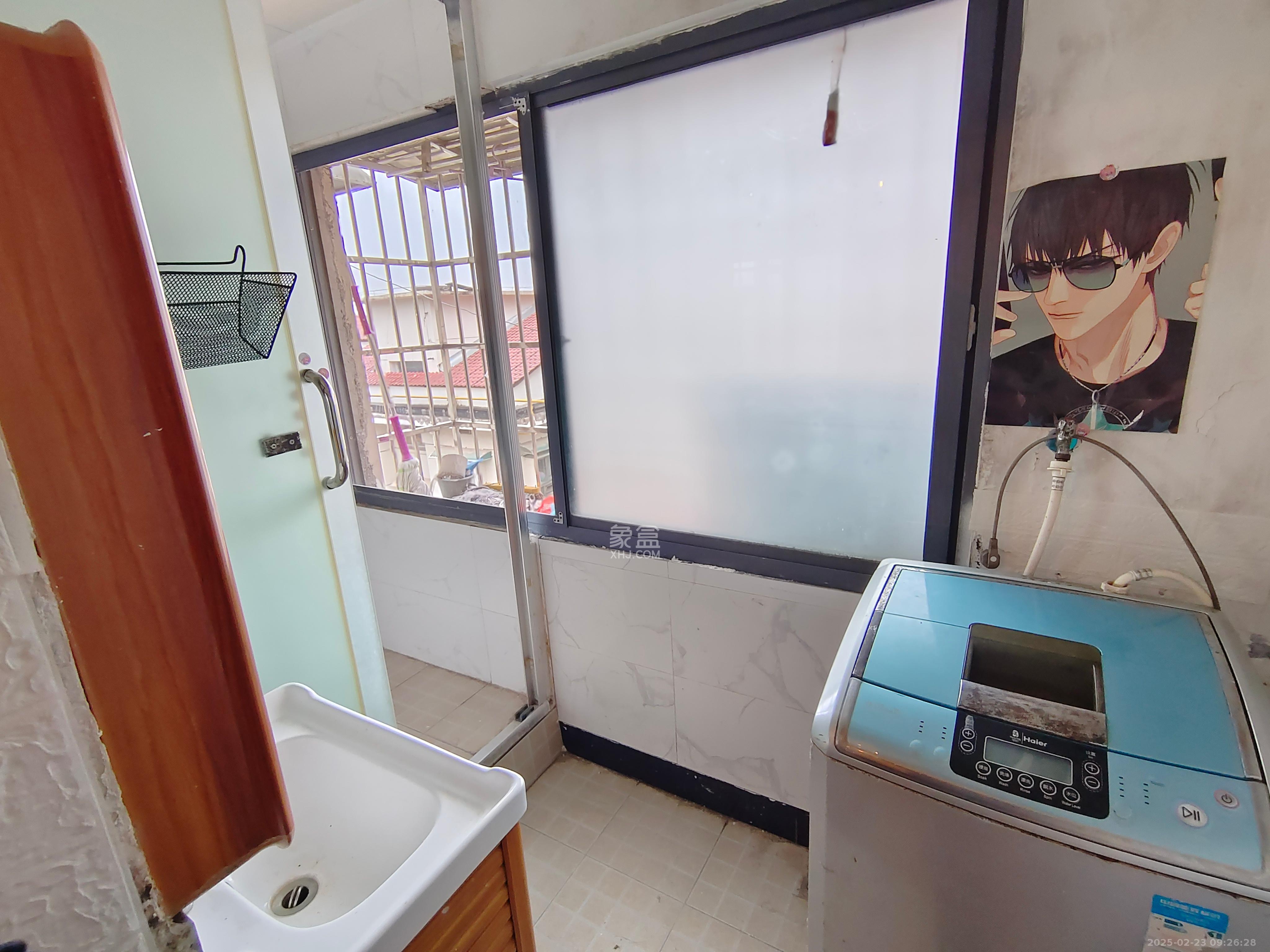 白沙啤酒公寓  1室1厅1卫    1100.0元/月 白沙啤酒公寓  1室1厅1卫    1100.0元/月室内图