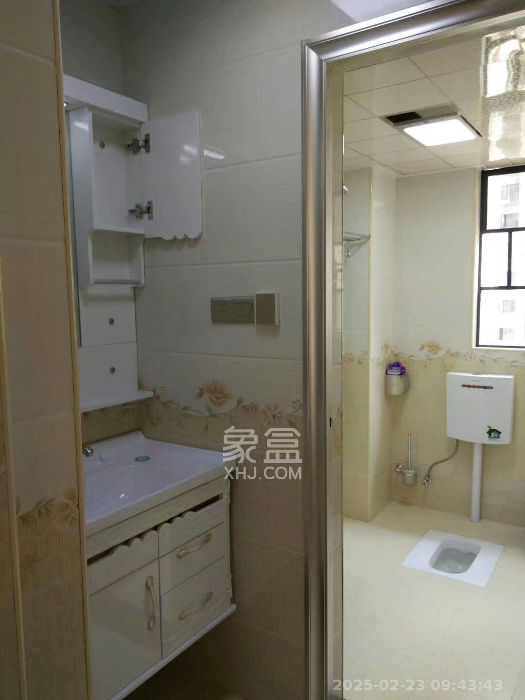 印山蓝色海岸  3室2厅1卫   2200.00元/月室内图