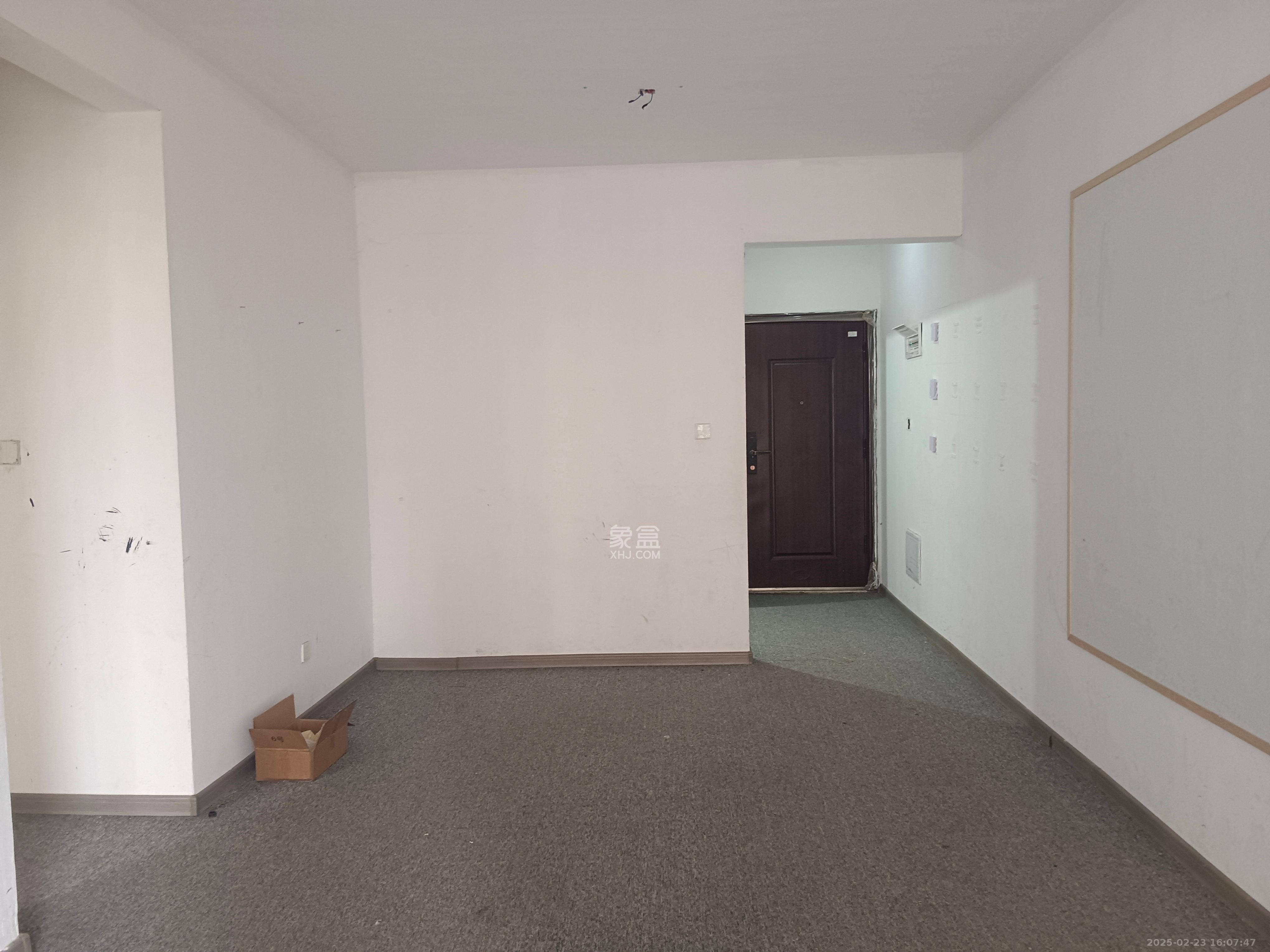 长房明宸府  3室1厅1卫    1800.0元/月 长房明宸府  3室1厅1卫    1800.0元/月室内图