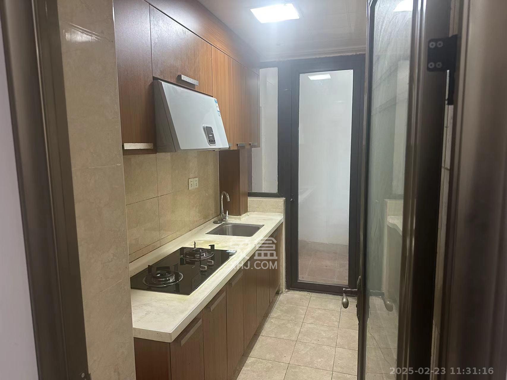 中信凯旋蓝岸(中信新城三期) 1室2厅1卫 2000.0元/月 中信凯旋蓝岸(中信新城三期) 1室2厅1卫 2000.0元/月室内图