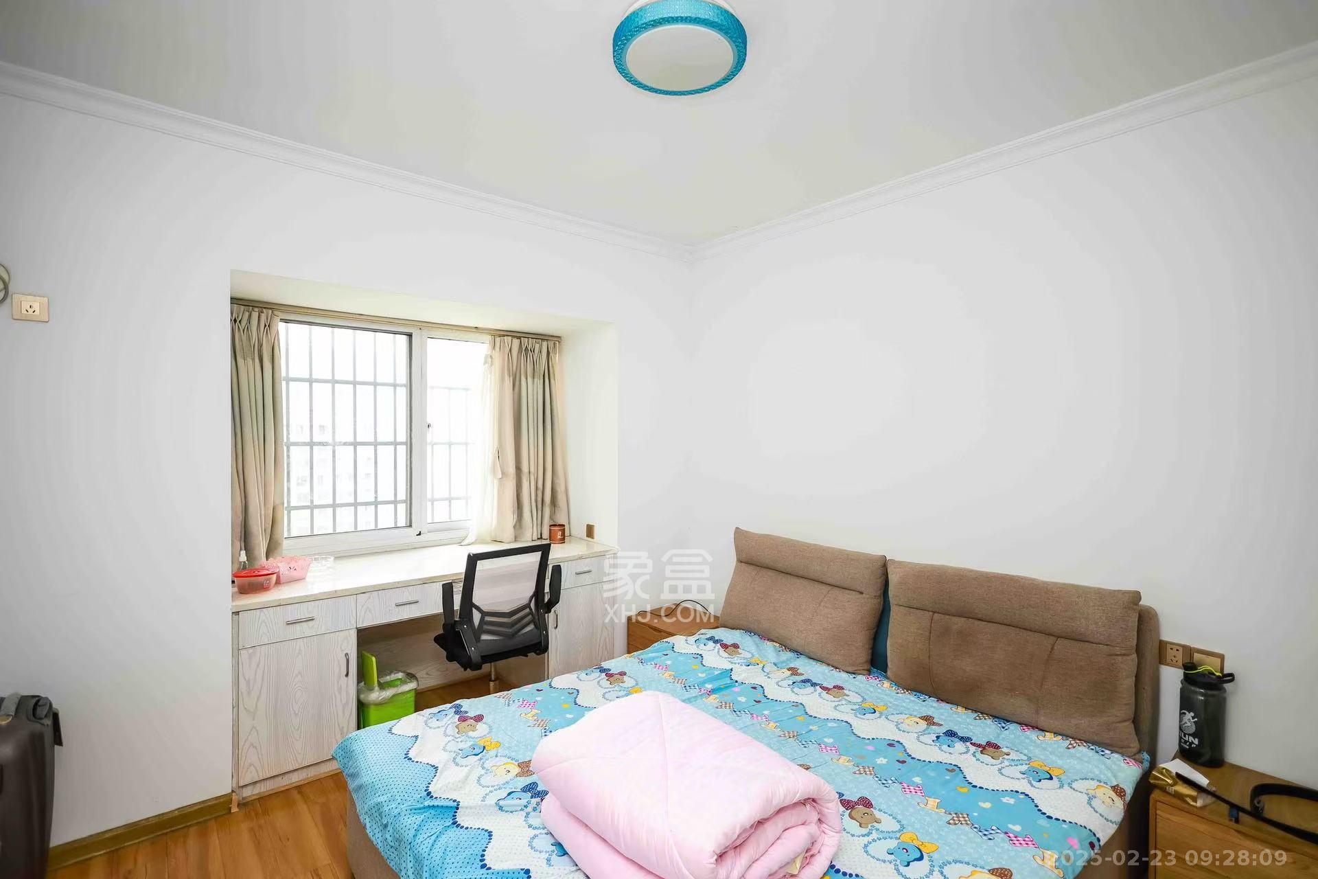 天麓尚层 4室2厅2卫 2700.0元/月 天麓尚层 4室2厅2卫 2700.0元/月室内图