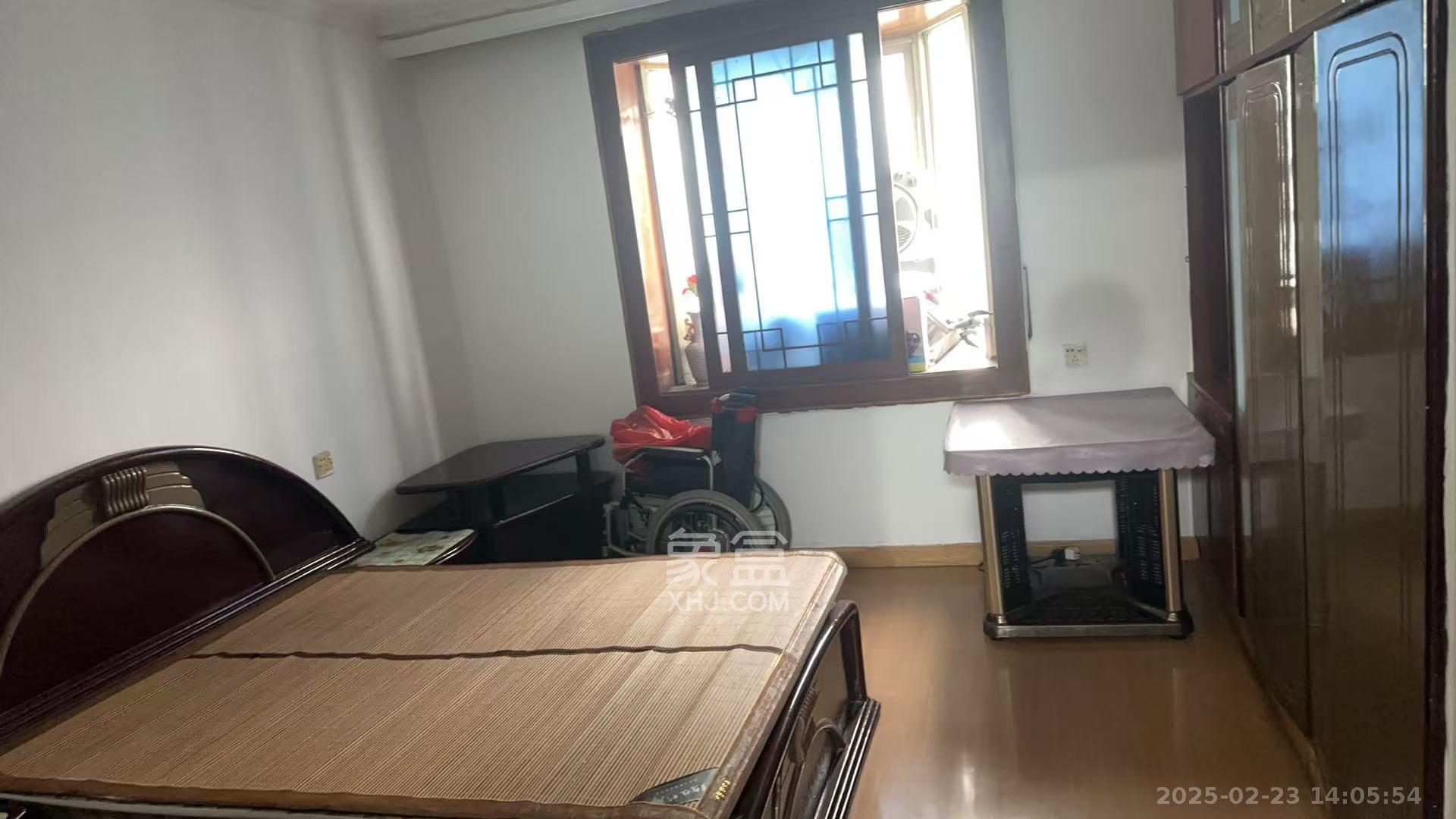 长沙卷烟厂高层小区 2室1厅1卫 1200.0元/月 长沙卷烟厂高层小区 2室1厅1卫 1200.0元/月室内图