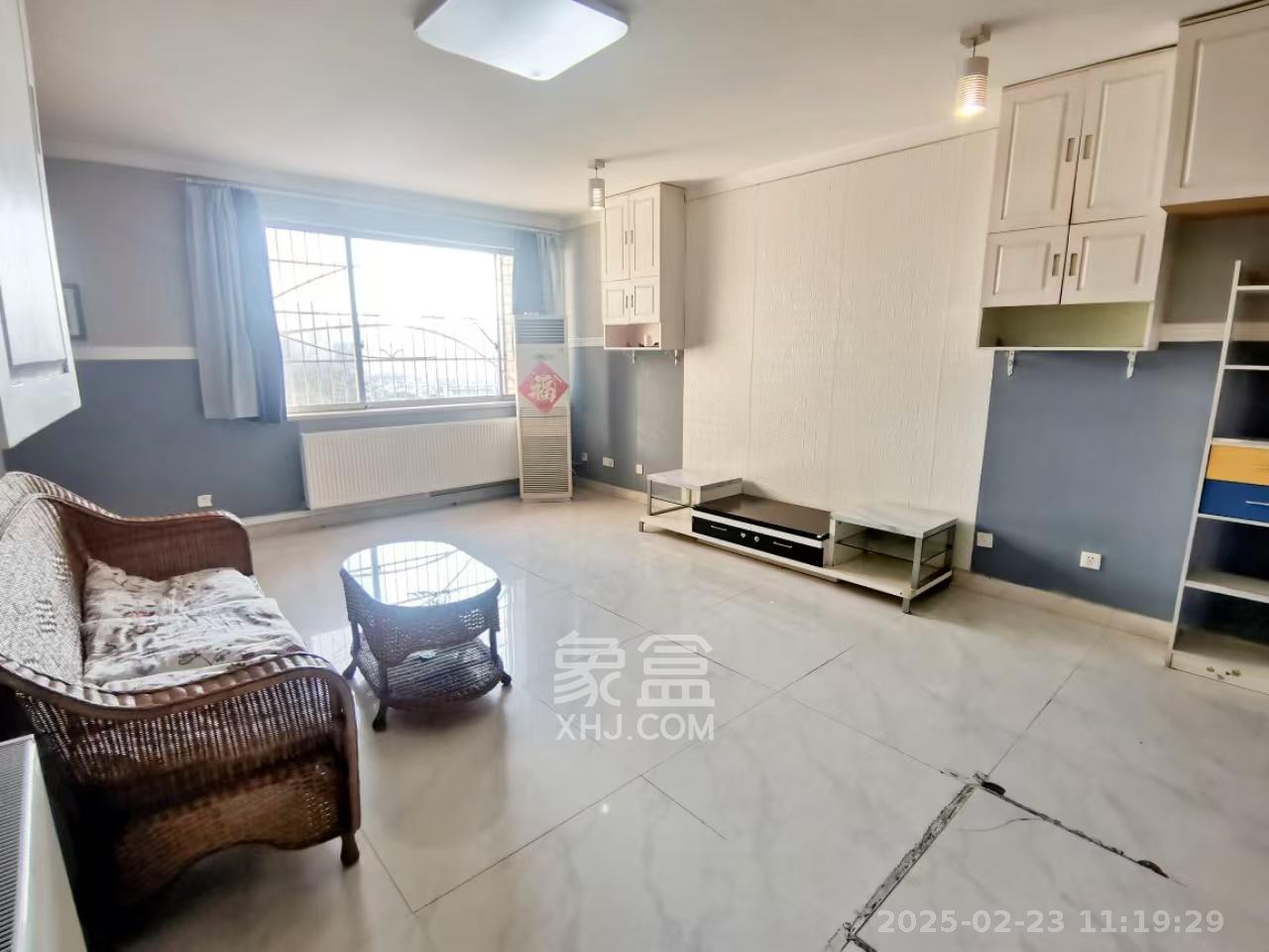万顺家园  3室2厅2卫   3500.00元/月