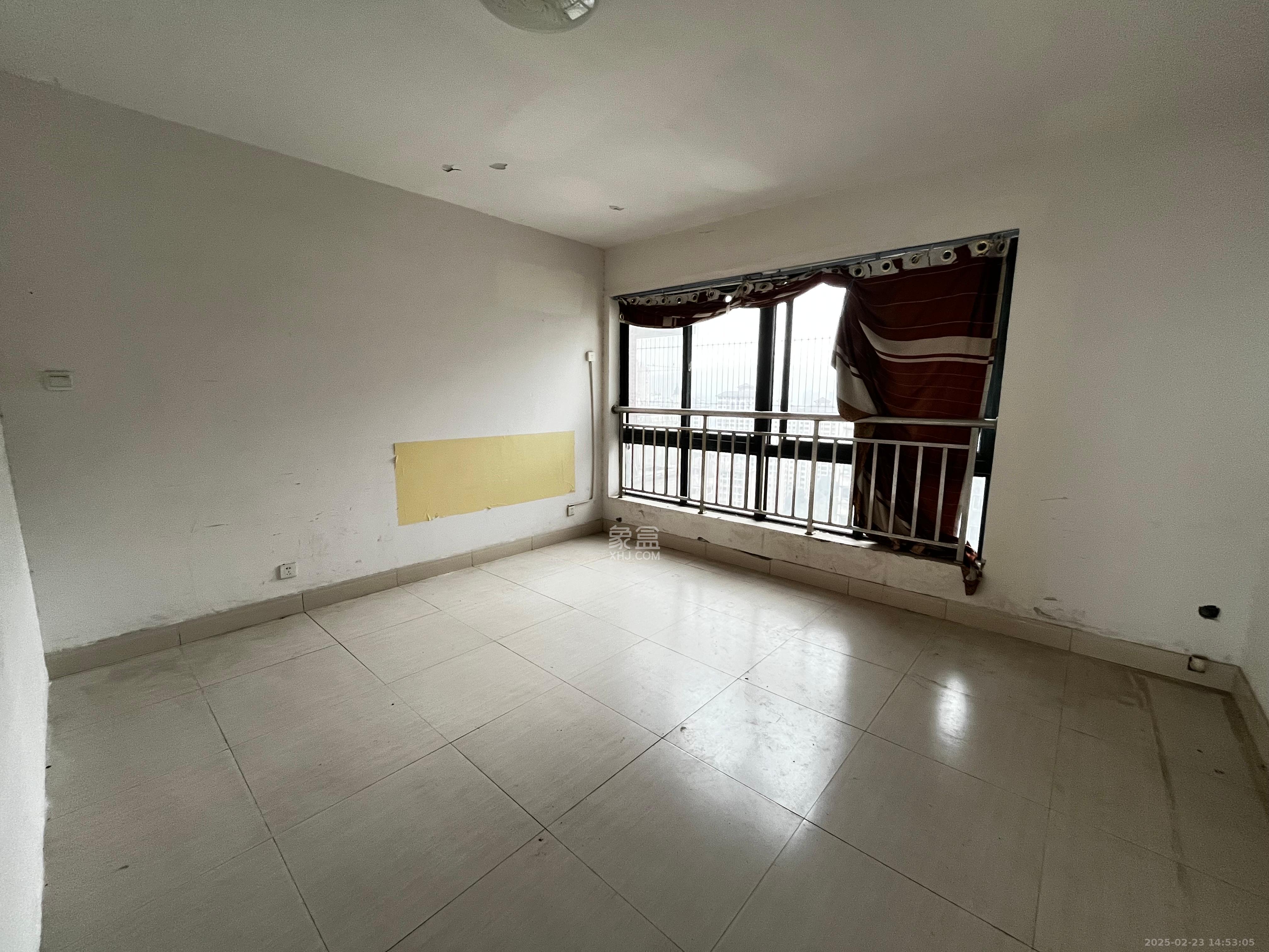 高鑫麓城 4室1厅2卫 2600.0元/月 高鑫麓城 4室1厅2卫 2600.0元/月室内图