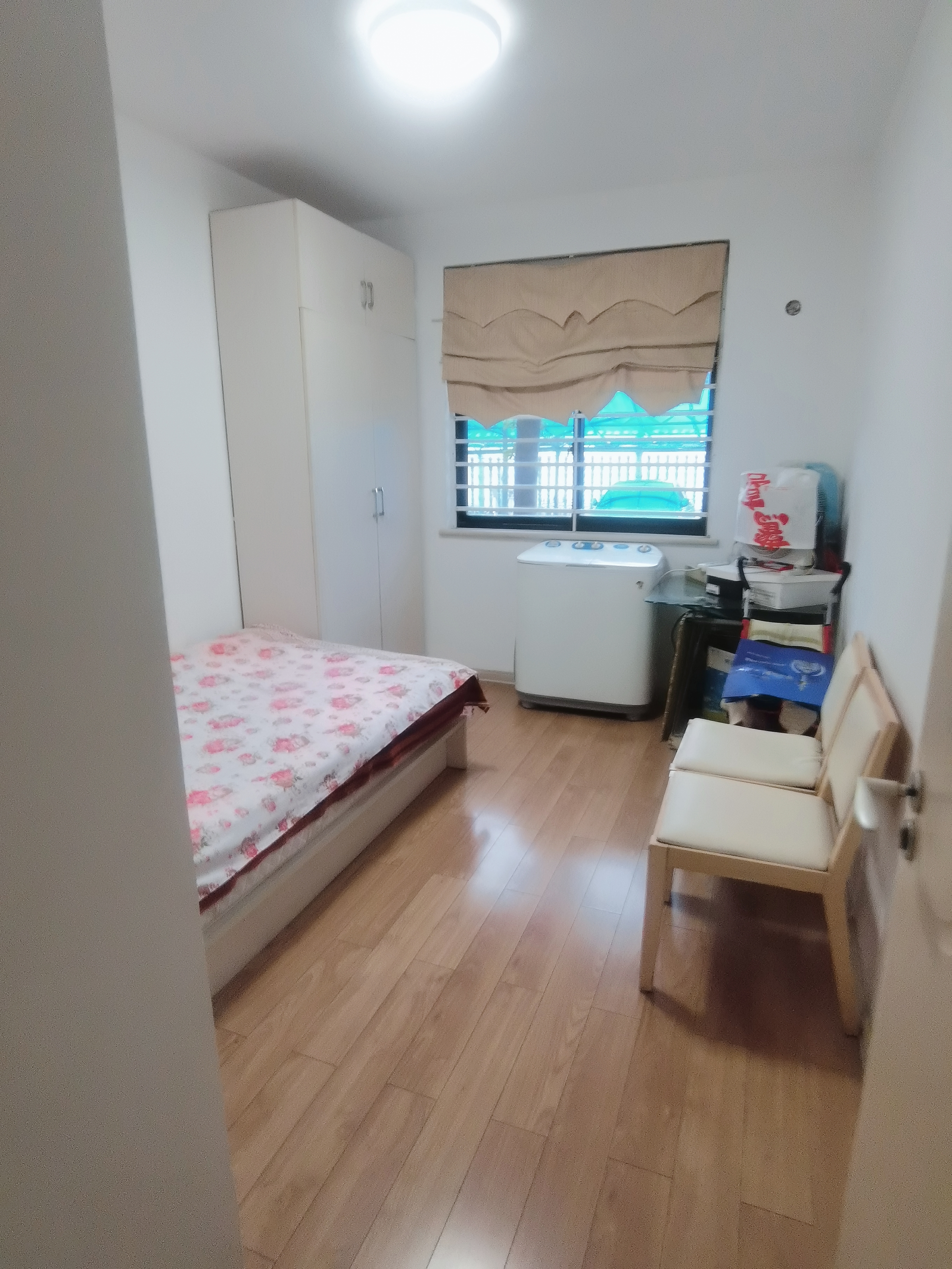 上城世家  3室2厅2卫   1600.00元/月室内图