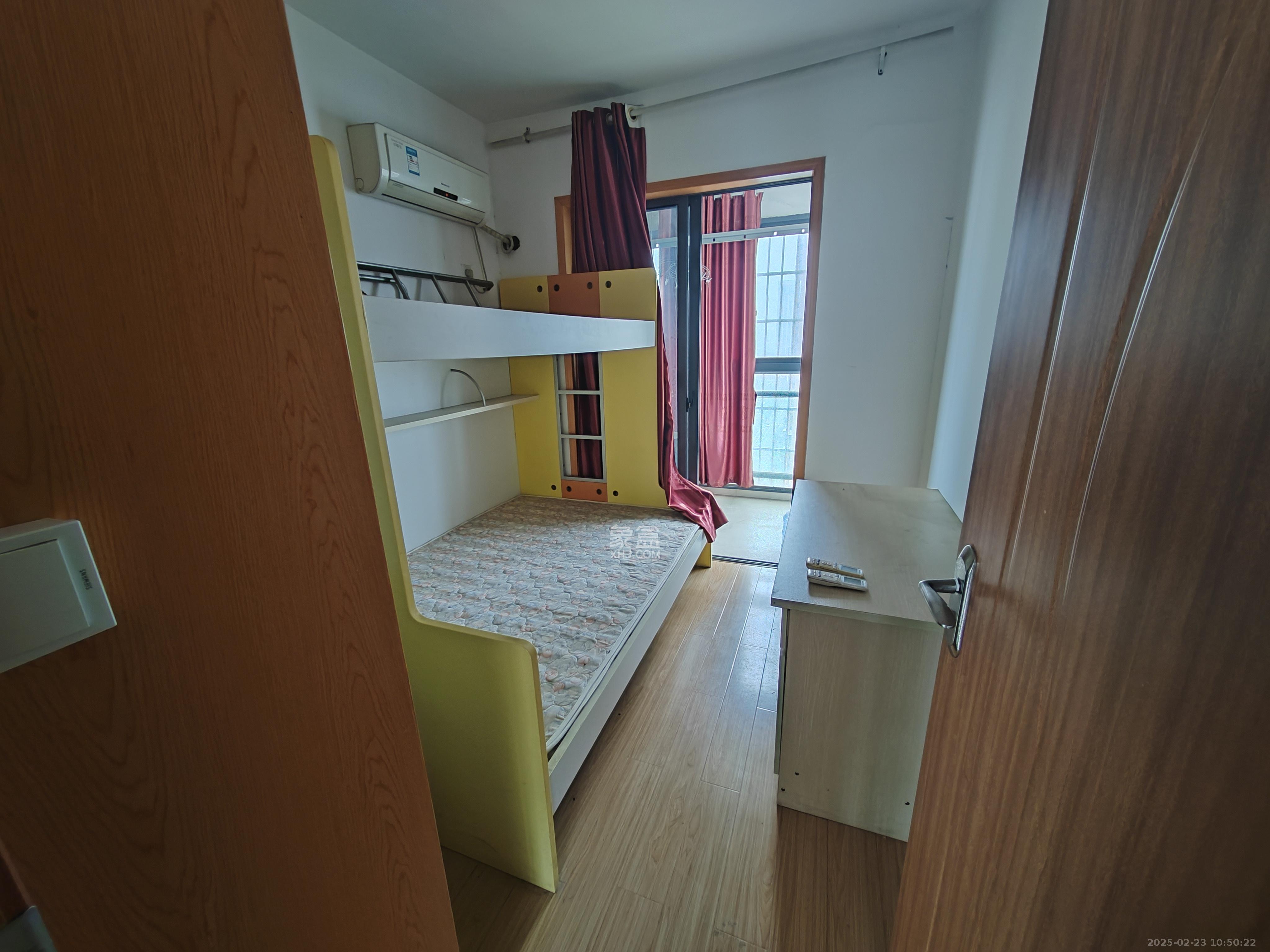 鑫天御景湾 2室2厅1卫 2400.0元/月 鑫天御景湾 2室2厅1卫 2400.0元/月室内图