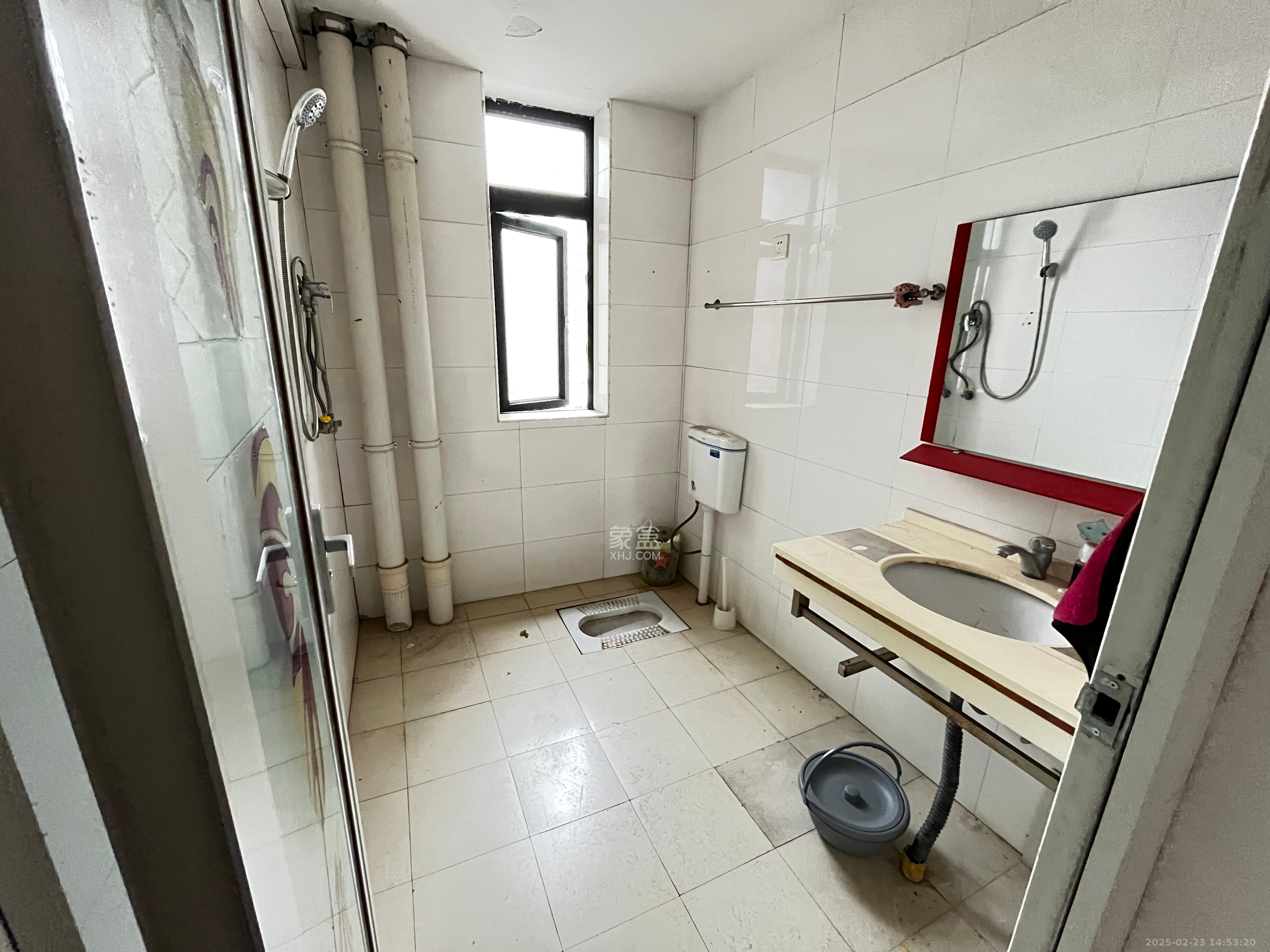 高鑫麓城 4室1厅2卫 2600.0元/月 高鑫麓城 4室1厅2卫 2600.0元/月室内图