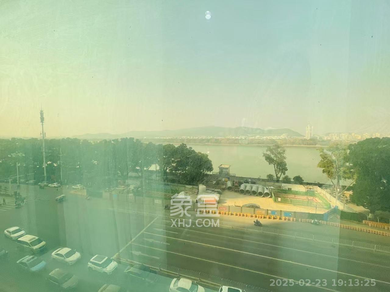 汇源大厦 10室2厅4卫 32000.0元/月 汇源大厦 10室2厅4卫 32000.0元/月室内图