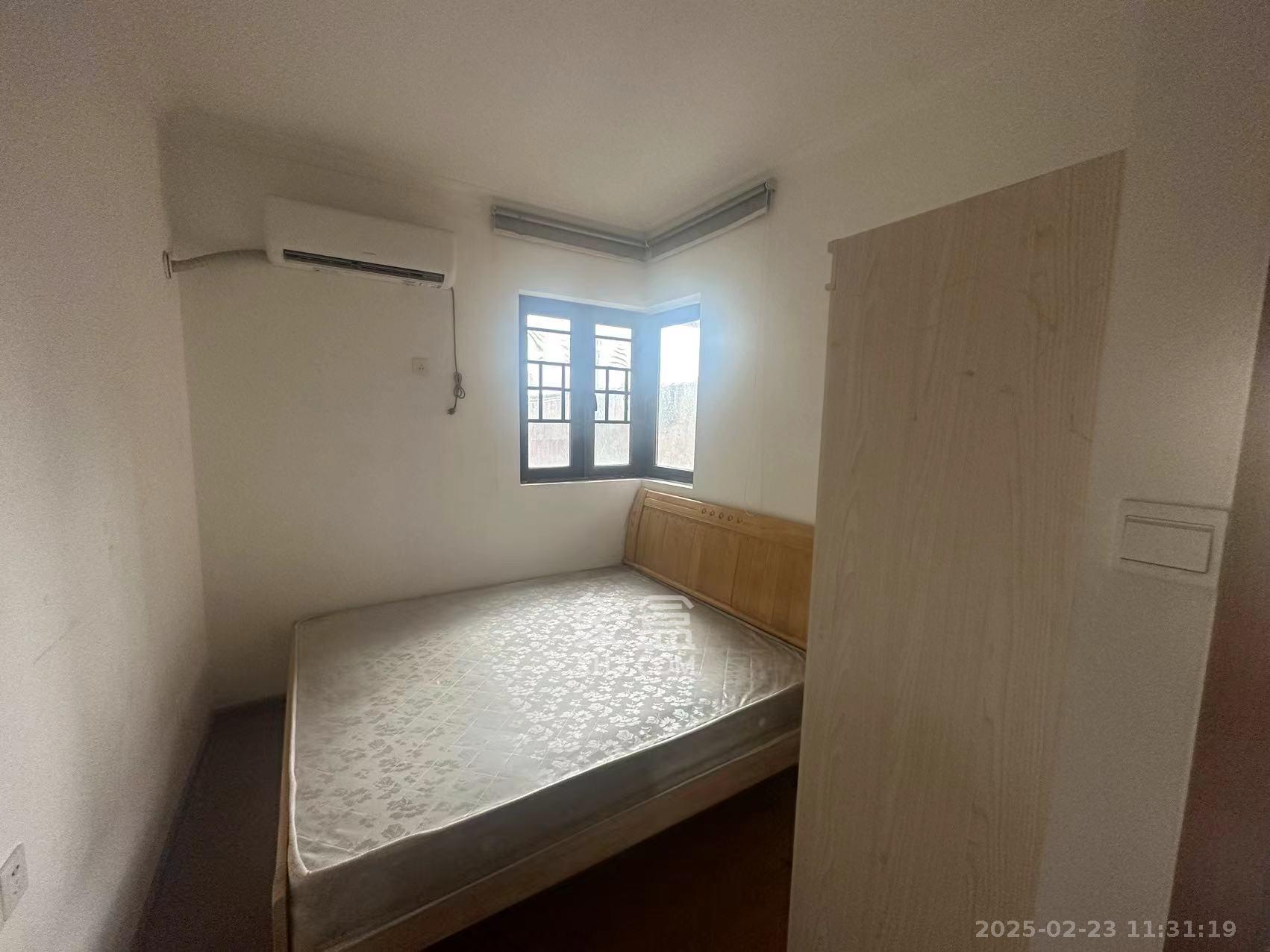 中信凯旋蓝岸(中信新城三期) 1室2厅1卫 2000.0元/月 中信凯旋蓝岸(中信新城三期) 1室2厅1卫 2000.0元/月室内图