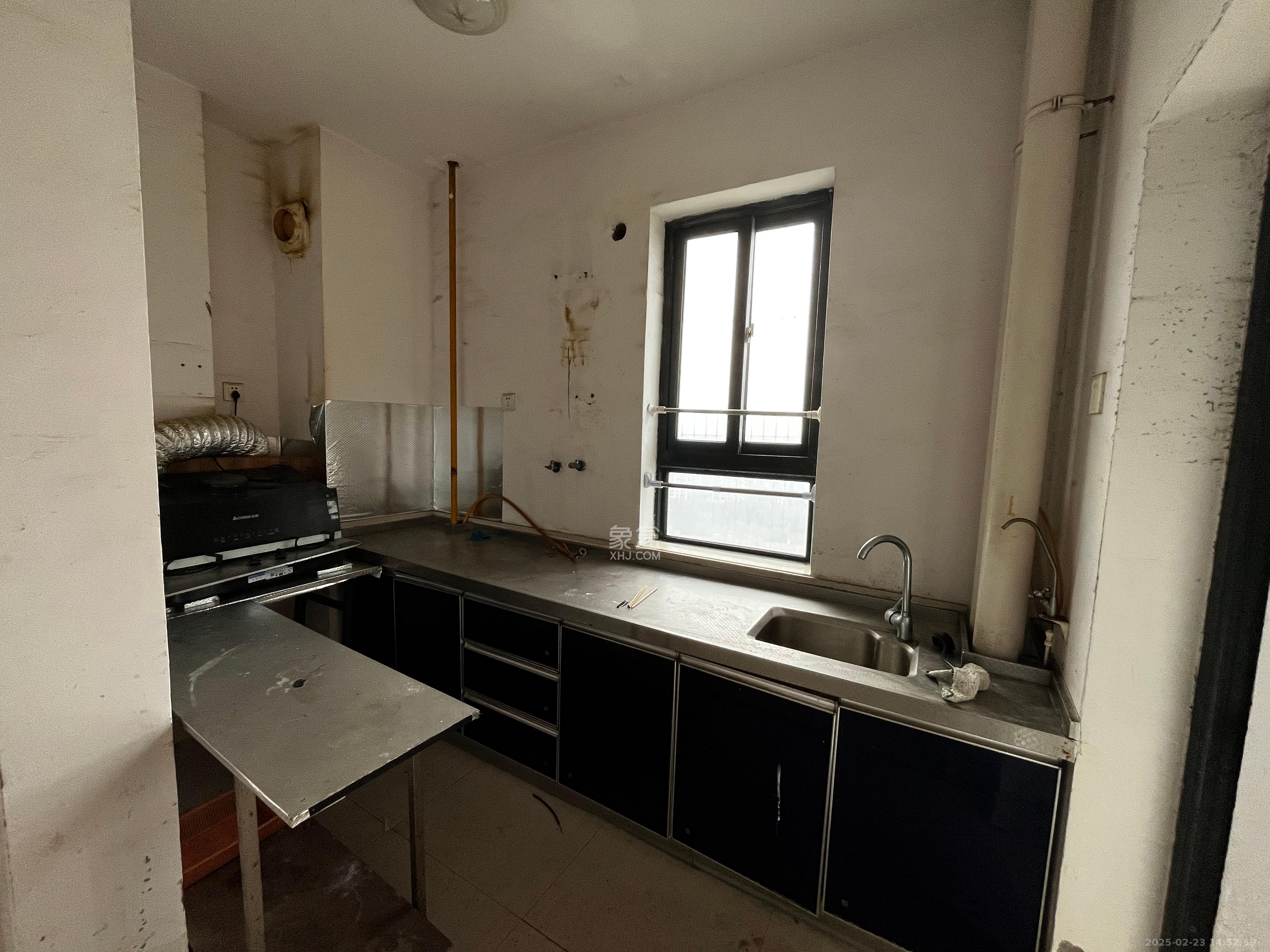 高鑫麓城 4室1厅2卫 2600.0元/月 高鑫麓城 4室1厅2卫 2600.0元/月室内图