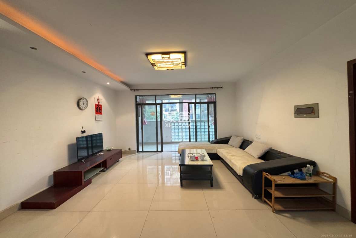 万煦园 3室2厅2卫 2500.0元/月 万煦园 3室2厅2卫 2500.0元/月室内图