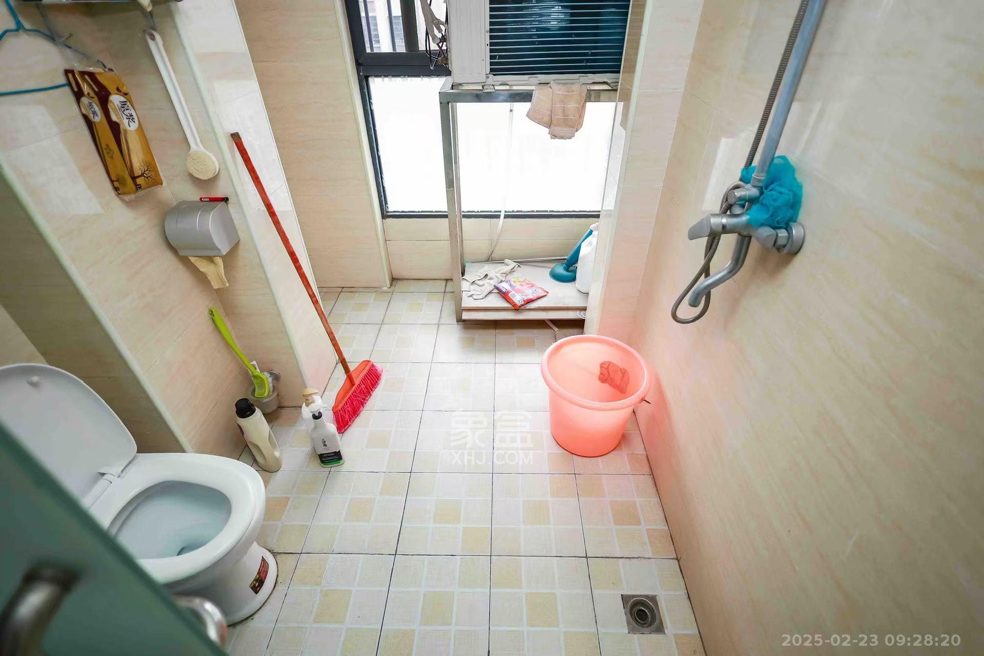 天麓尚层 4室2厅2卫 2700.0元/月 天麓尚层 4室2厅2卫 2700.0元/月室内图