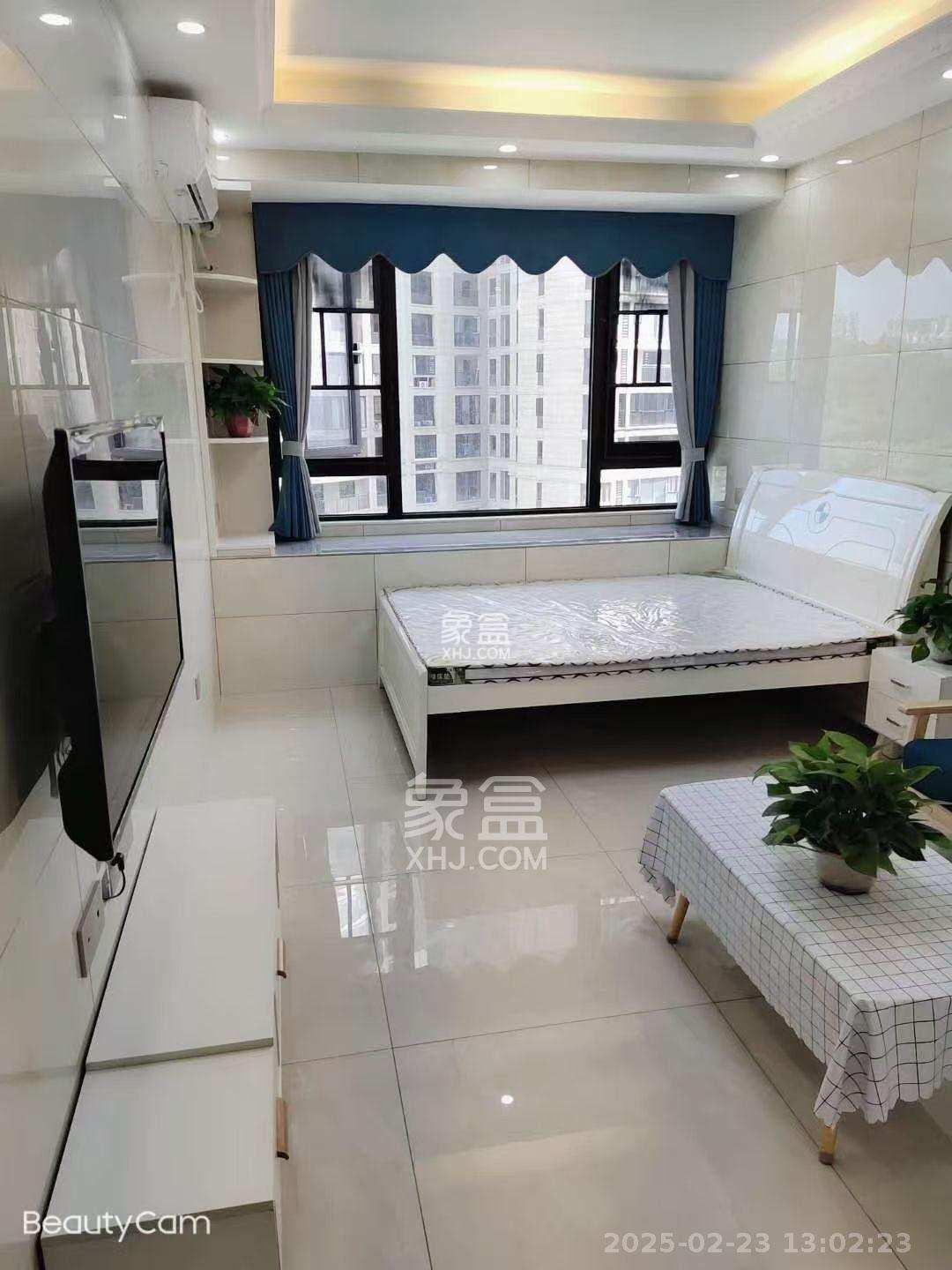 融创融公馆(融创臻苑) 1室1厅1卫 1700.00元/月 融创融公馆(融创臻苑) 1室1厅1卫 1700.00元/月室内图