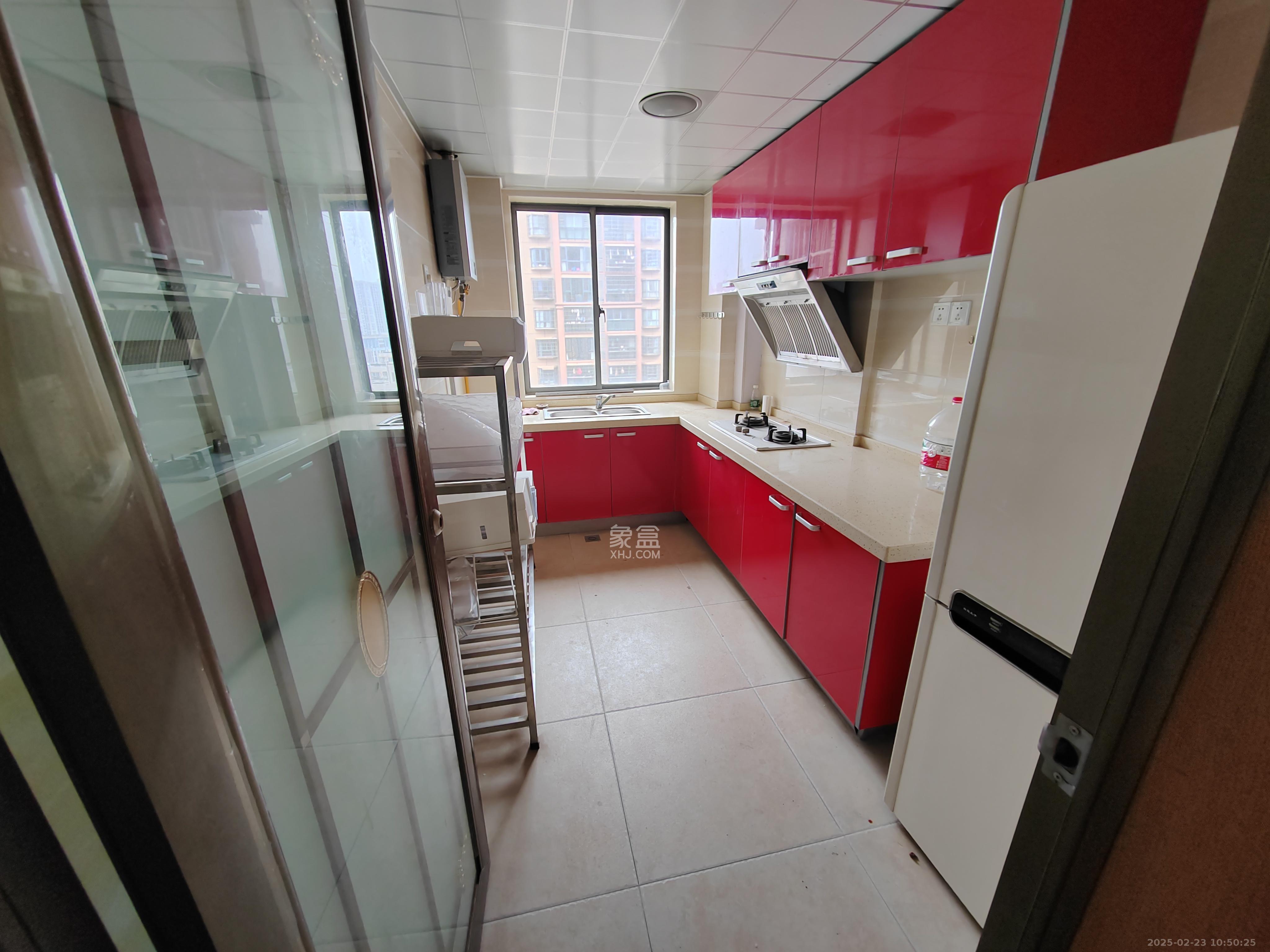 鑫天御景湾  2室2厅1卫    2400.0元/月室内图