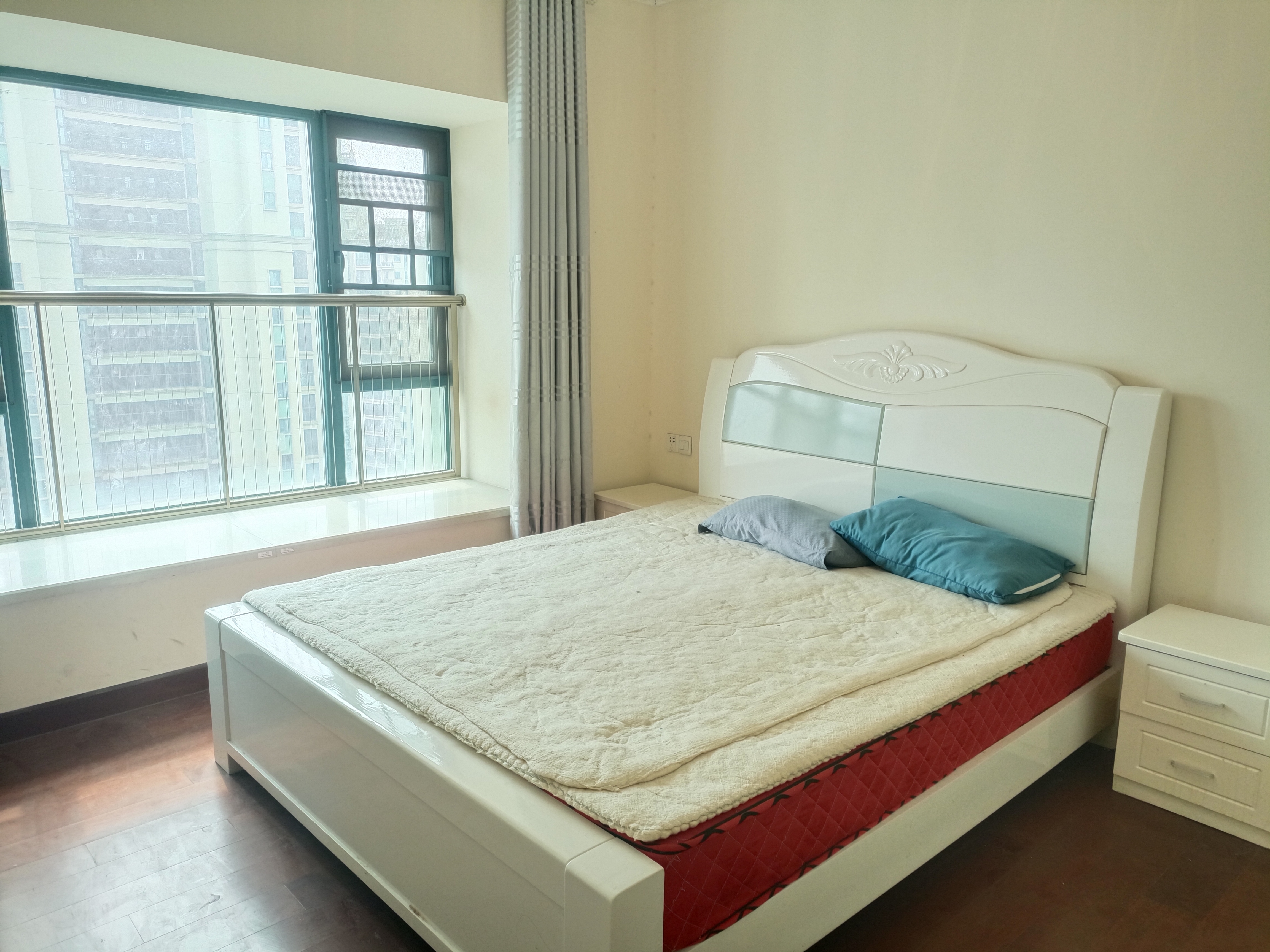 恒大绿洲 3室2厅2卫 1800.0元/月 恒大绿洲 3室2厅2卫 1800.0元/月室内图