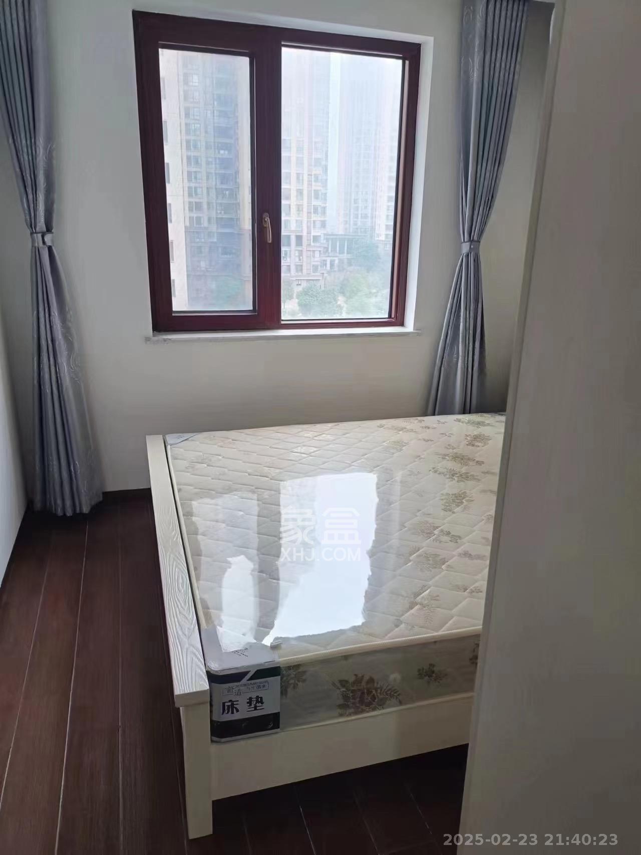 汇景豪庭  2室1厅1卫   3500.00元/月室内图