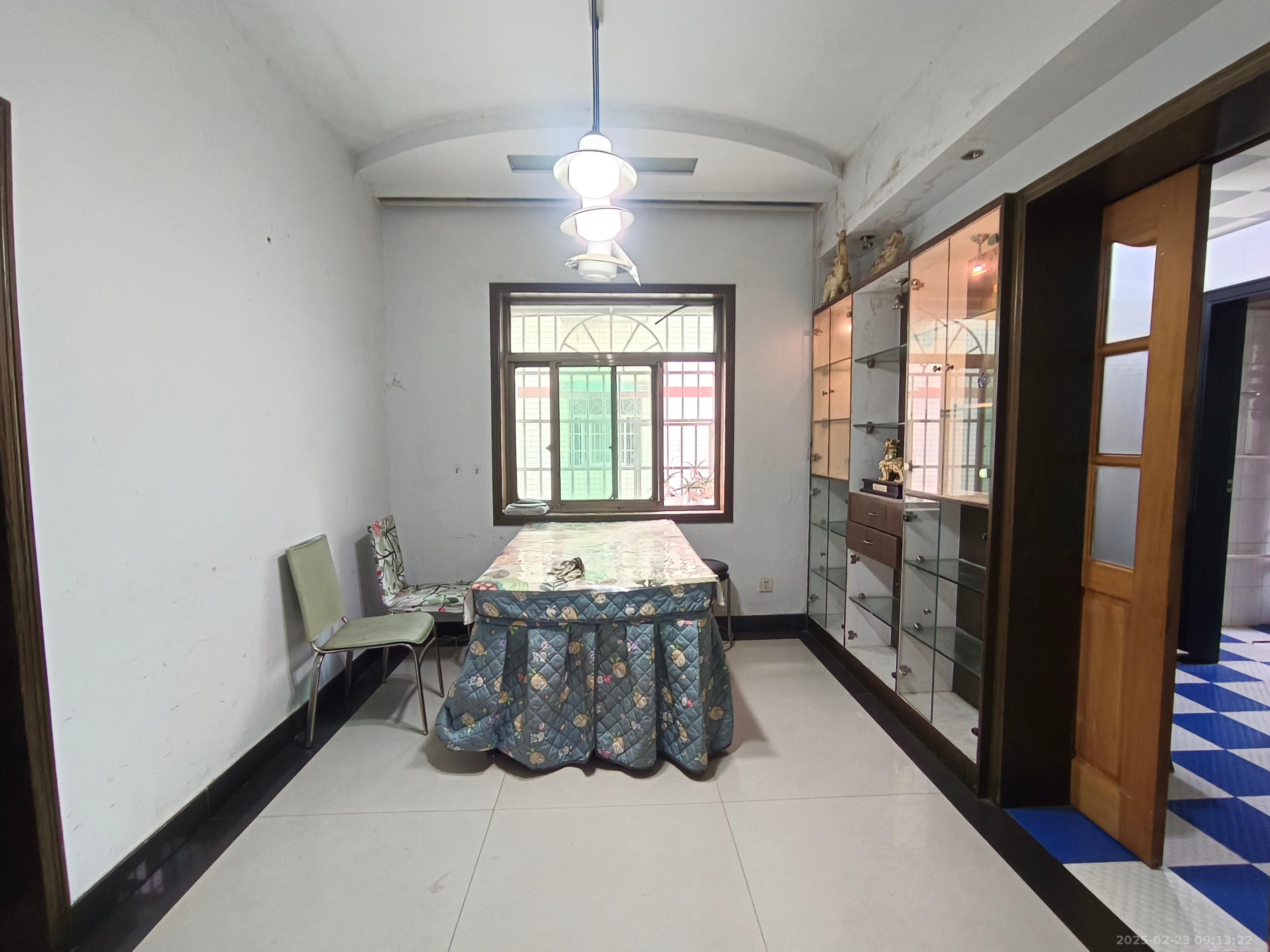 马王堆汽配城 2室1厅1卫 2100.0元/月 马王堆汽配城 2室1厅1卫 2100.0元/月室内图