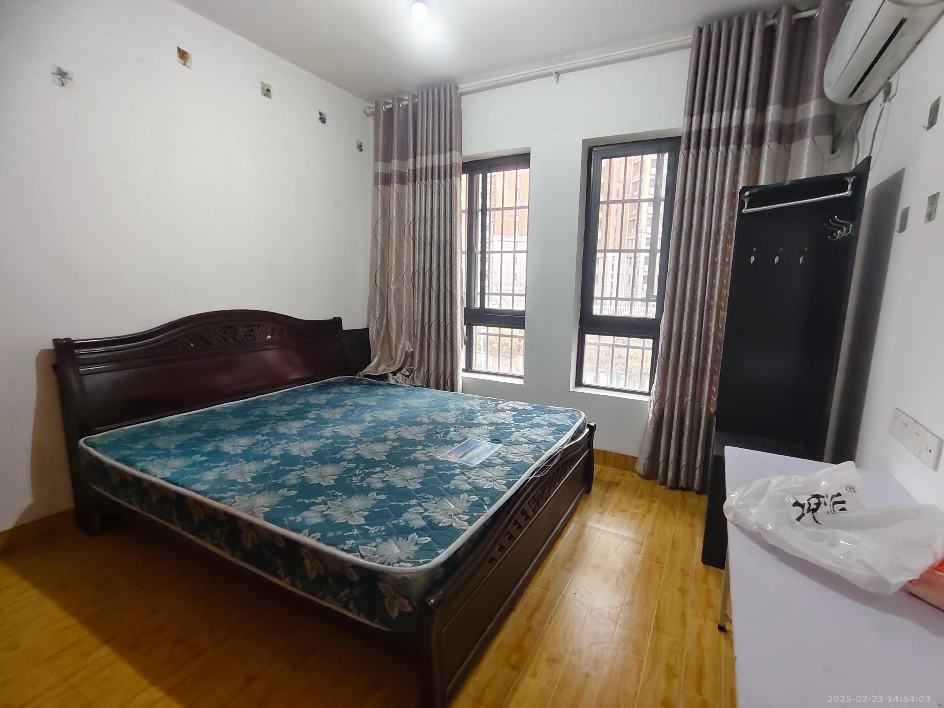 新塘家园安置小区 2室2厅1卫 1250.0元/月 新塘家园安置小区 2室2厅1卫 1250.0元/月室内图