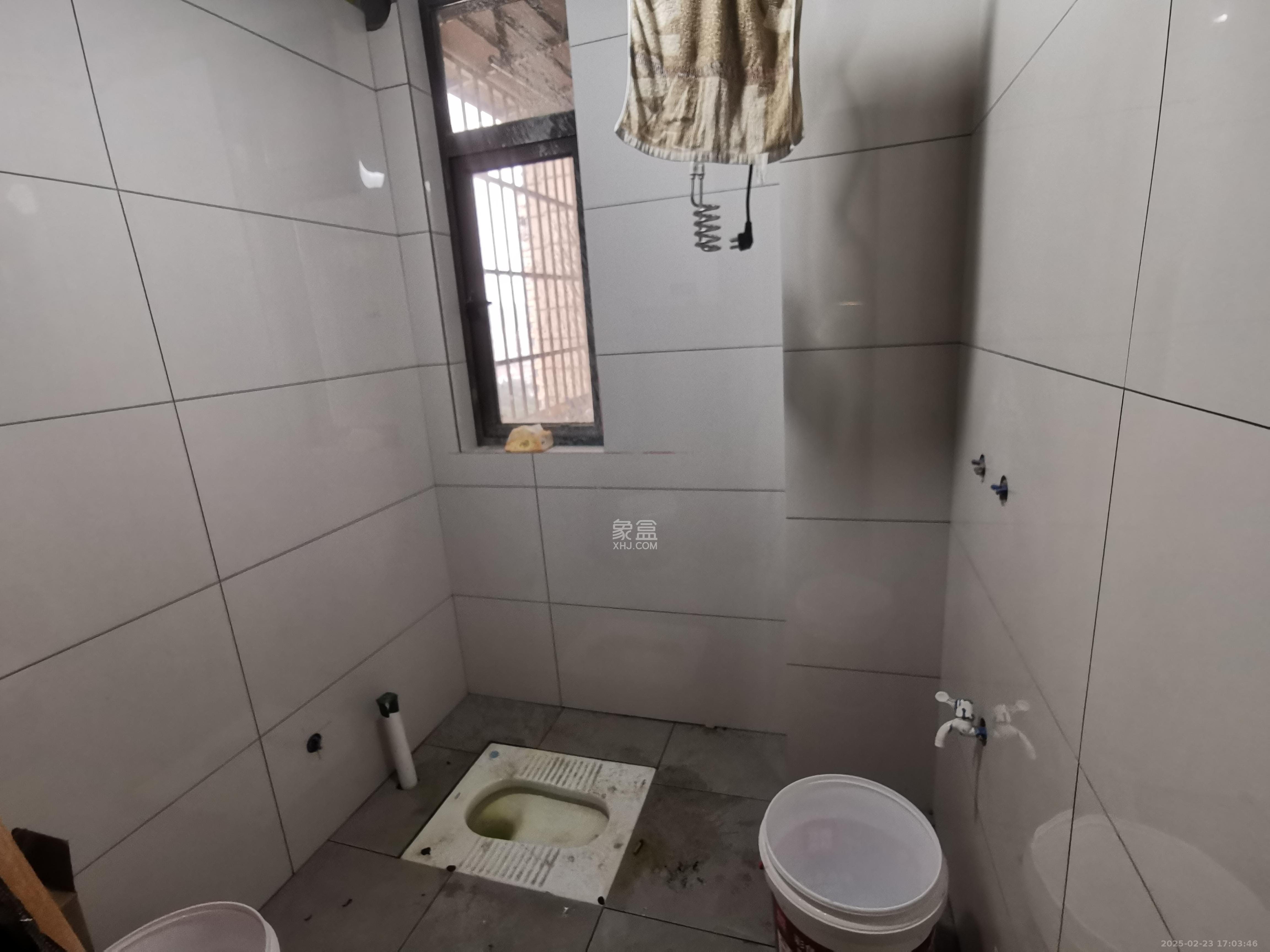 唐桂家园  2室1厅1卫   2600.00元/月室内图