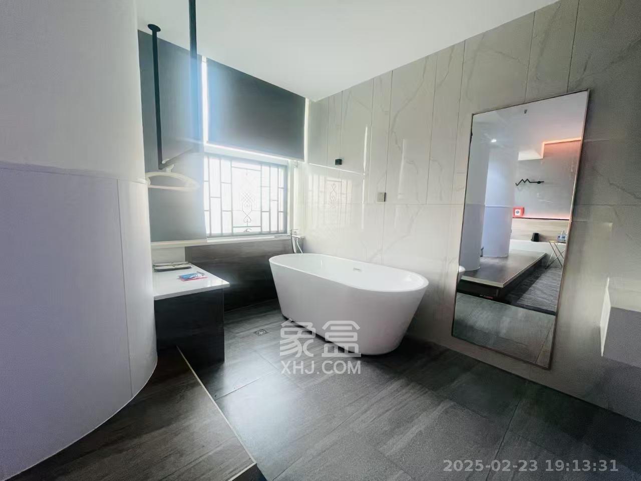 汇源大厦 10室2厅4卫 32000.0元/月 汇源大厦 10室2厅4卫 32000.0元/月室内图