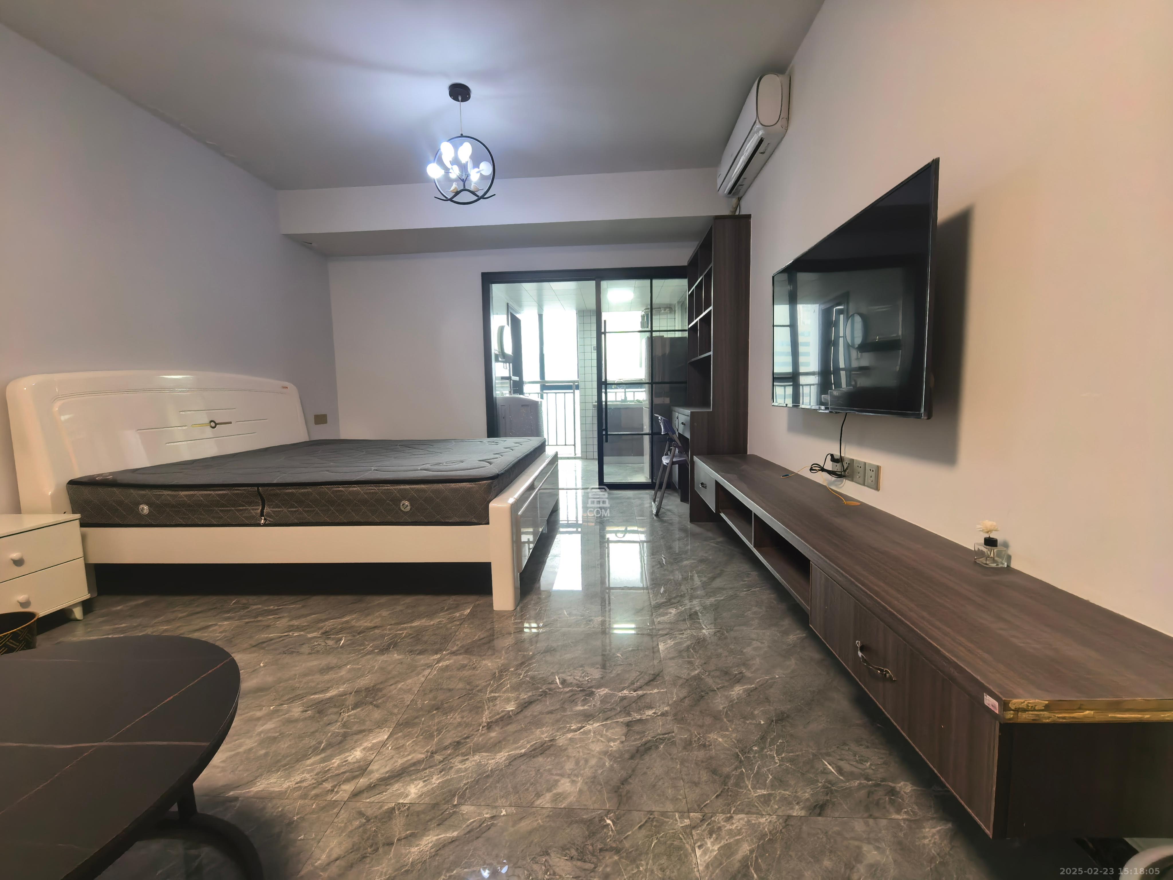 东一国际 1室1厅1卫 2000.0元/月 东一国际 1室1厅1卫 2000.0元/月室内图