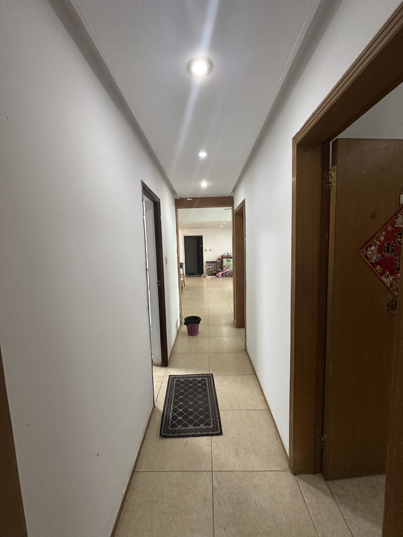 众和公寓  4室2厅2卫    160.0万 众和公寓  4室2厅2卫    160.0万室内图