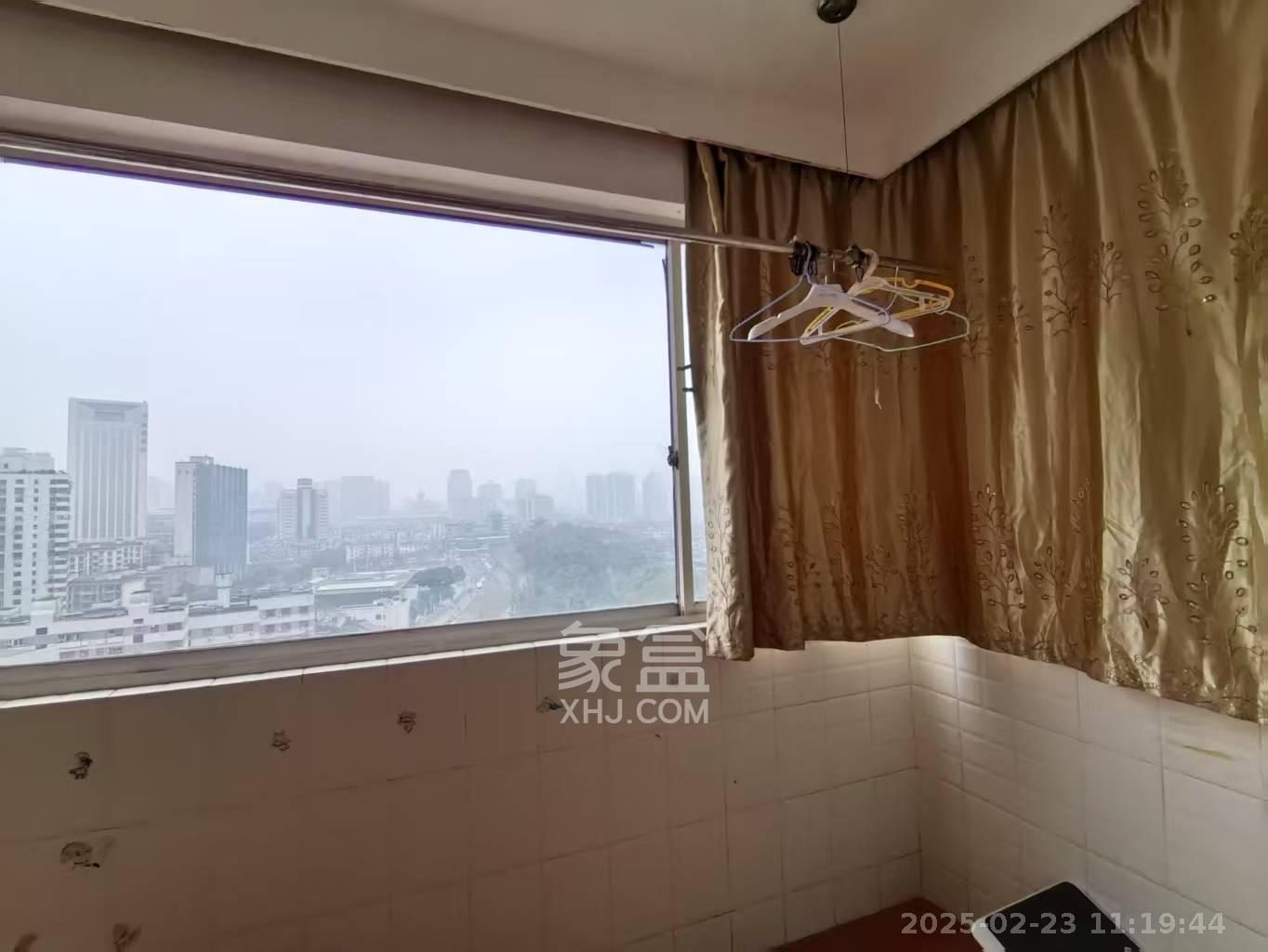 万顺家园  3室2厅2卫   3500.00元/月室内图