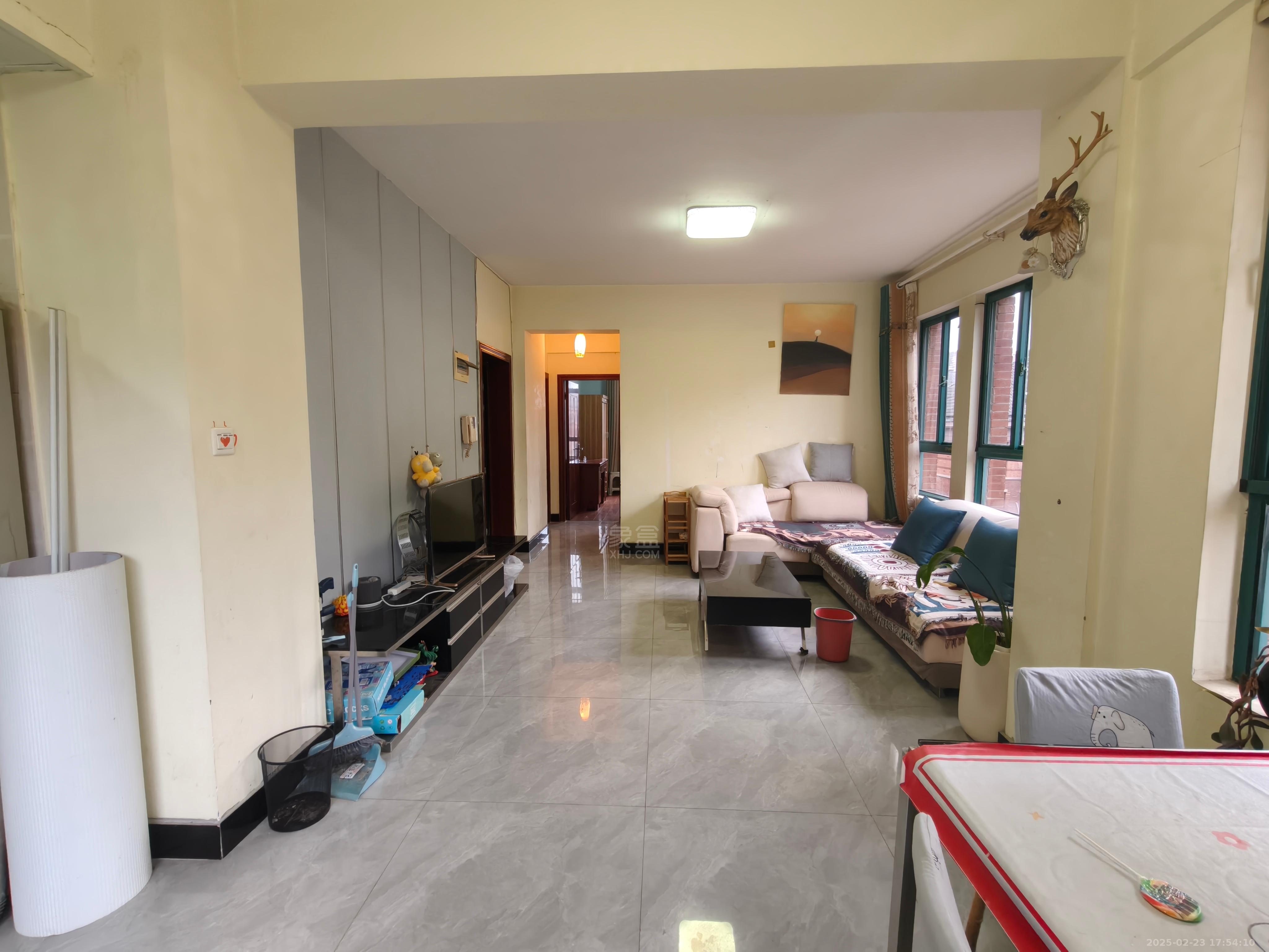 尚格名城花好悦园4期 2室2厅1卫 1600.0元/月 尚格名城花好悦园4期 2室2厅1卫 1600.0元/月室内图