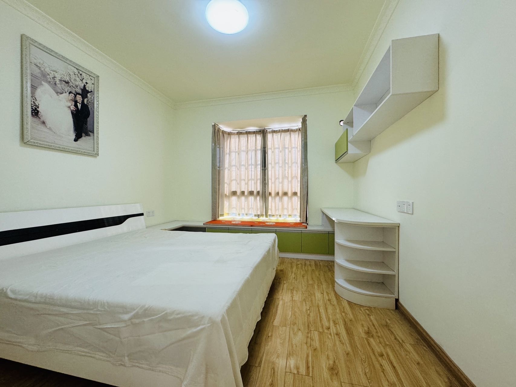 新外滩 2室2厅1卫 49.8万 新外滩 2室2厅1卫 49.8万客厅