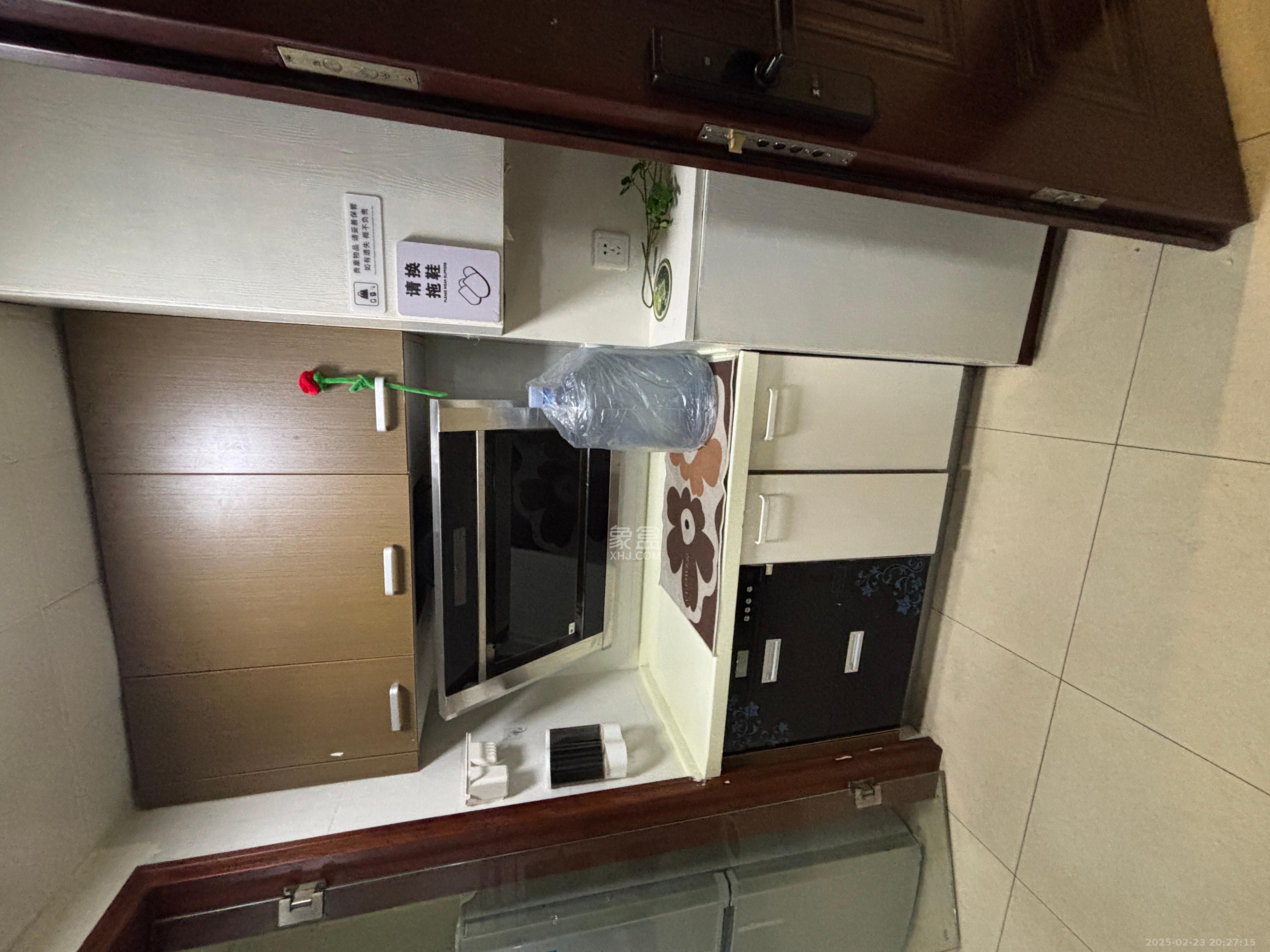 奥克斯广场  1室1厅1卫    1800.0元/月室内图
