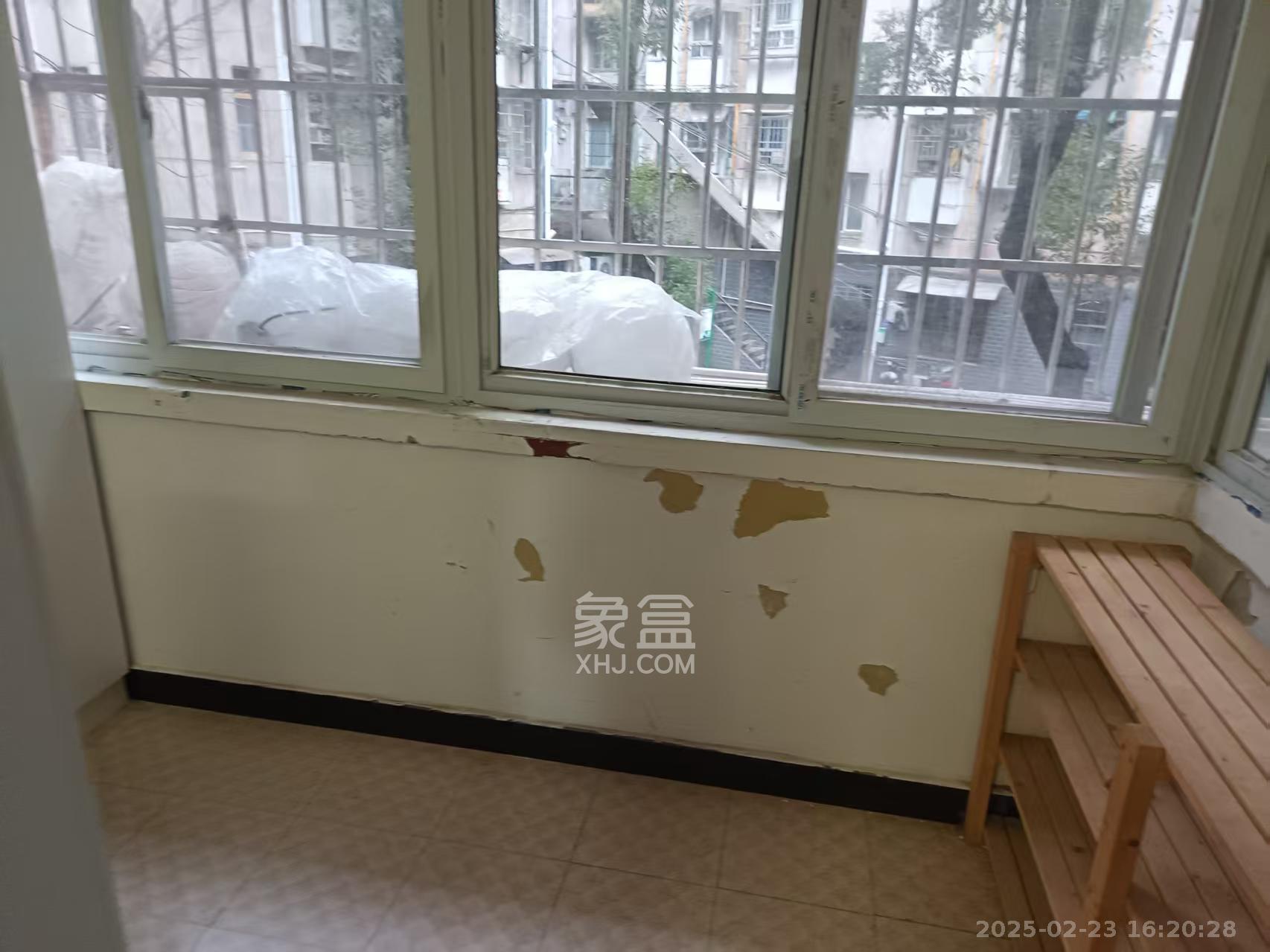 长坡社区  2室1厅1卫    1600.0元/月室内图