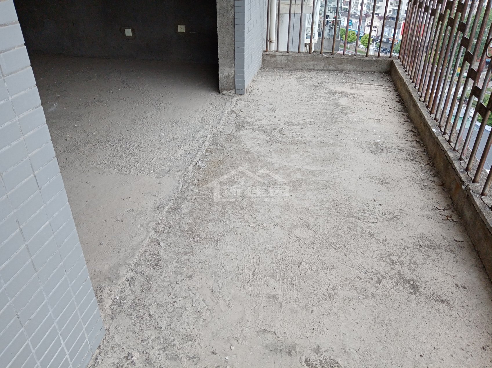 万和天琴 4室2厅2卫 72.0万 万和天琴 4室2厅2卫 72.0万客厅