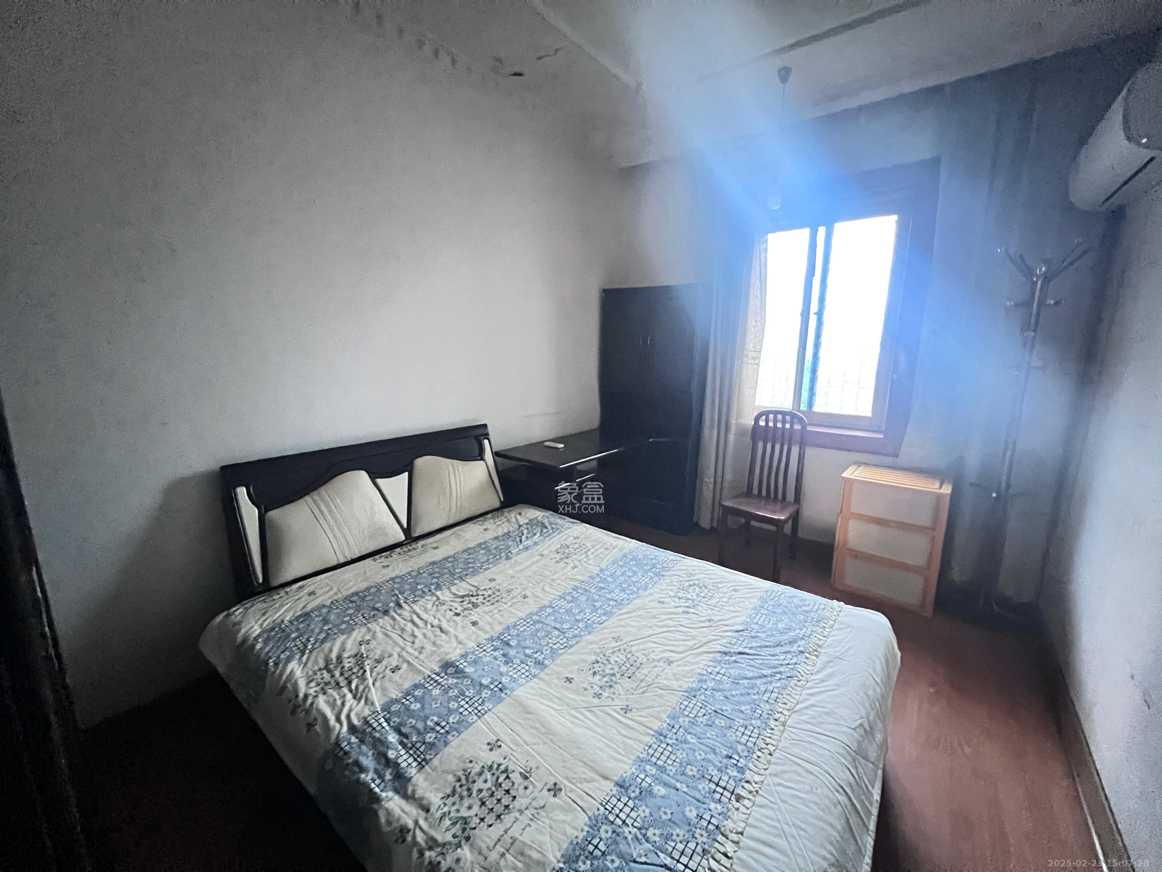 阀门厂宿舍  2室1厅1卫   1200.00元/月室内图