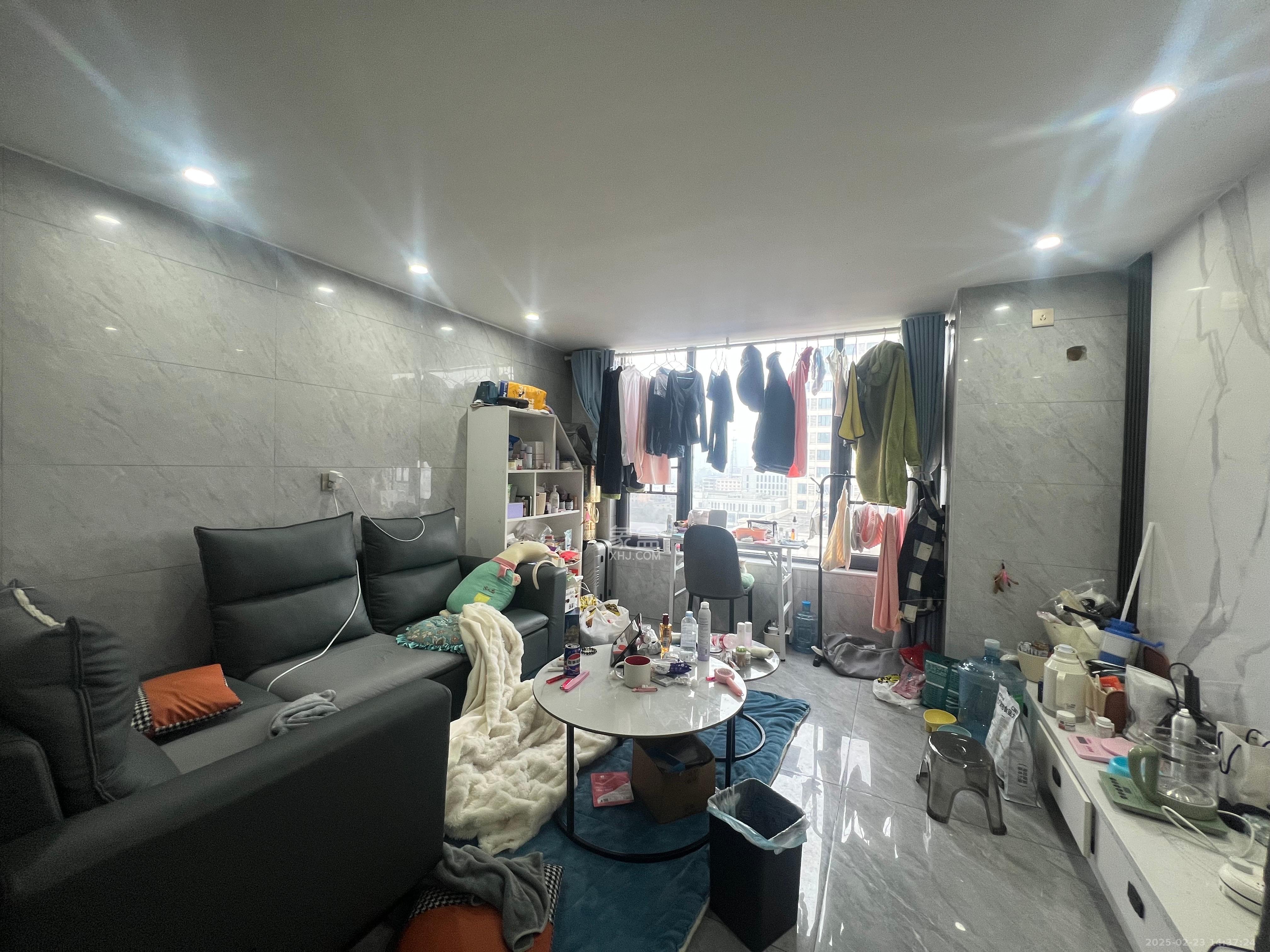 梅溪湖家居建材城  2室1厅1卫   1800.00元/月