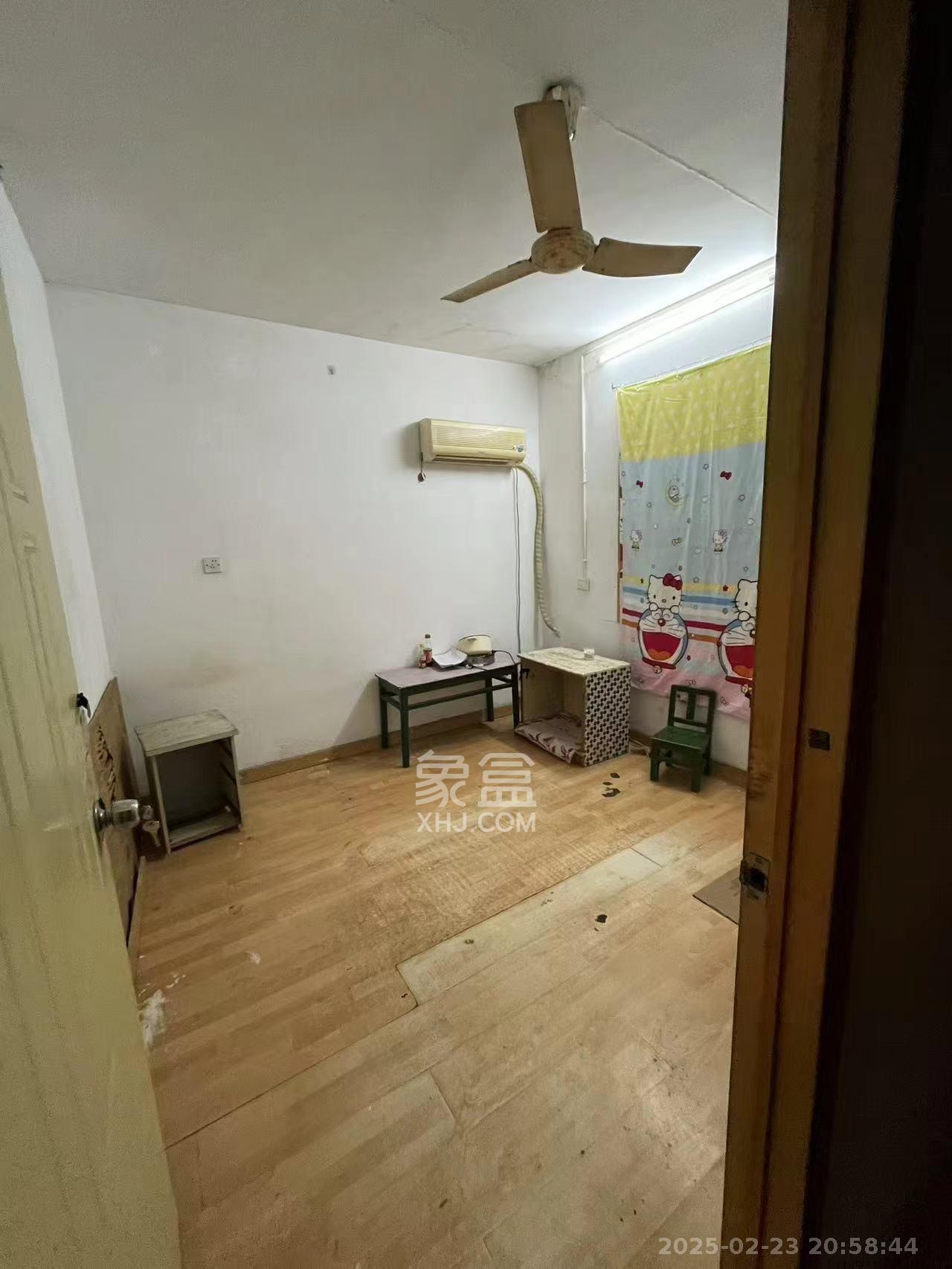 燕山街社区 2室1厅1卫 2100.0元/月 燕山街社区 2室1厅1卫 2100.0元/月室内图