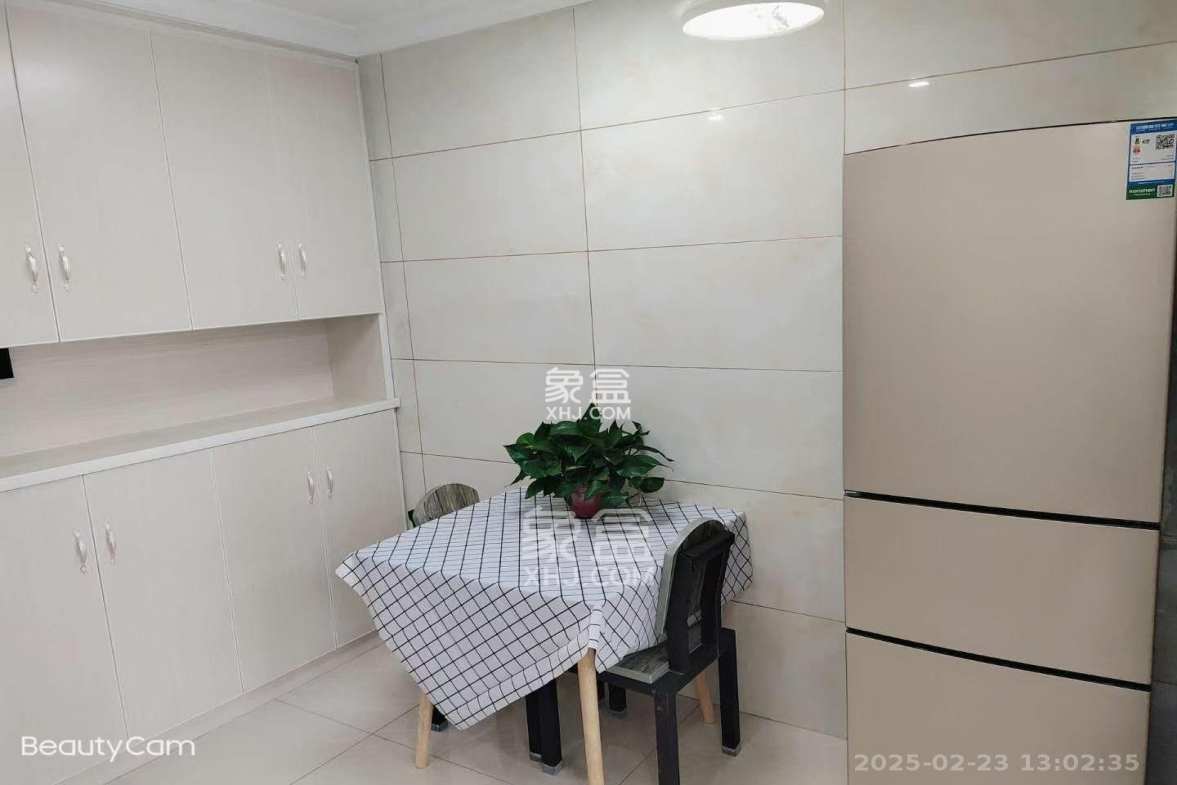 融创融公馆(融创臻苑) 1室1厅1卫 1700.00元/月 融创融公馆(融创臻苑) 1室1厅1卫 1700.00元/月室内图