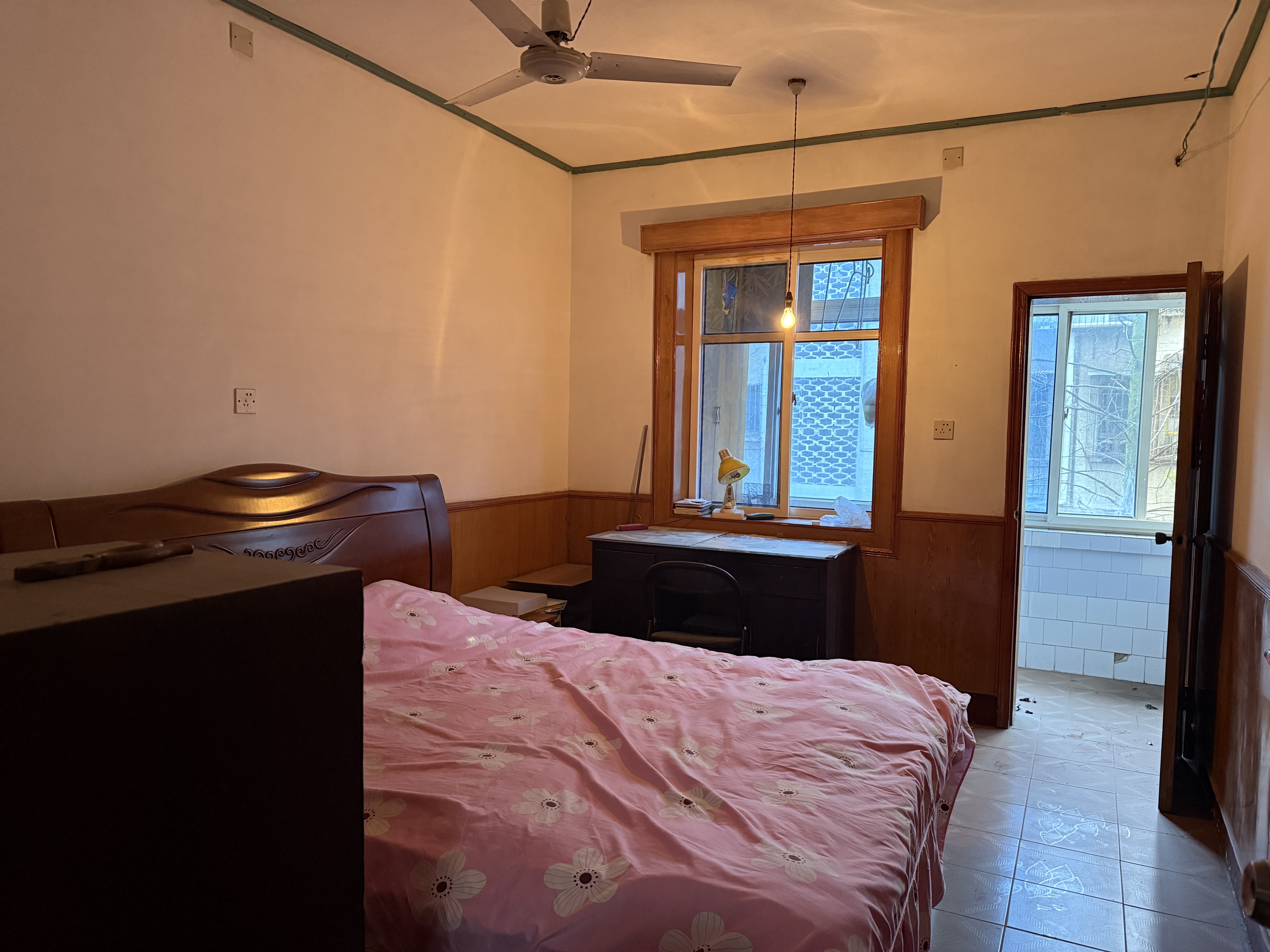 市发改委(二院)家属楼 3室2厅1卫 32.8万 市发改委(二院)家属楼 3室2厅1卫 32.8万客厅