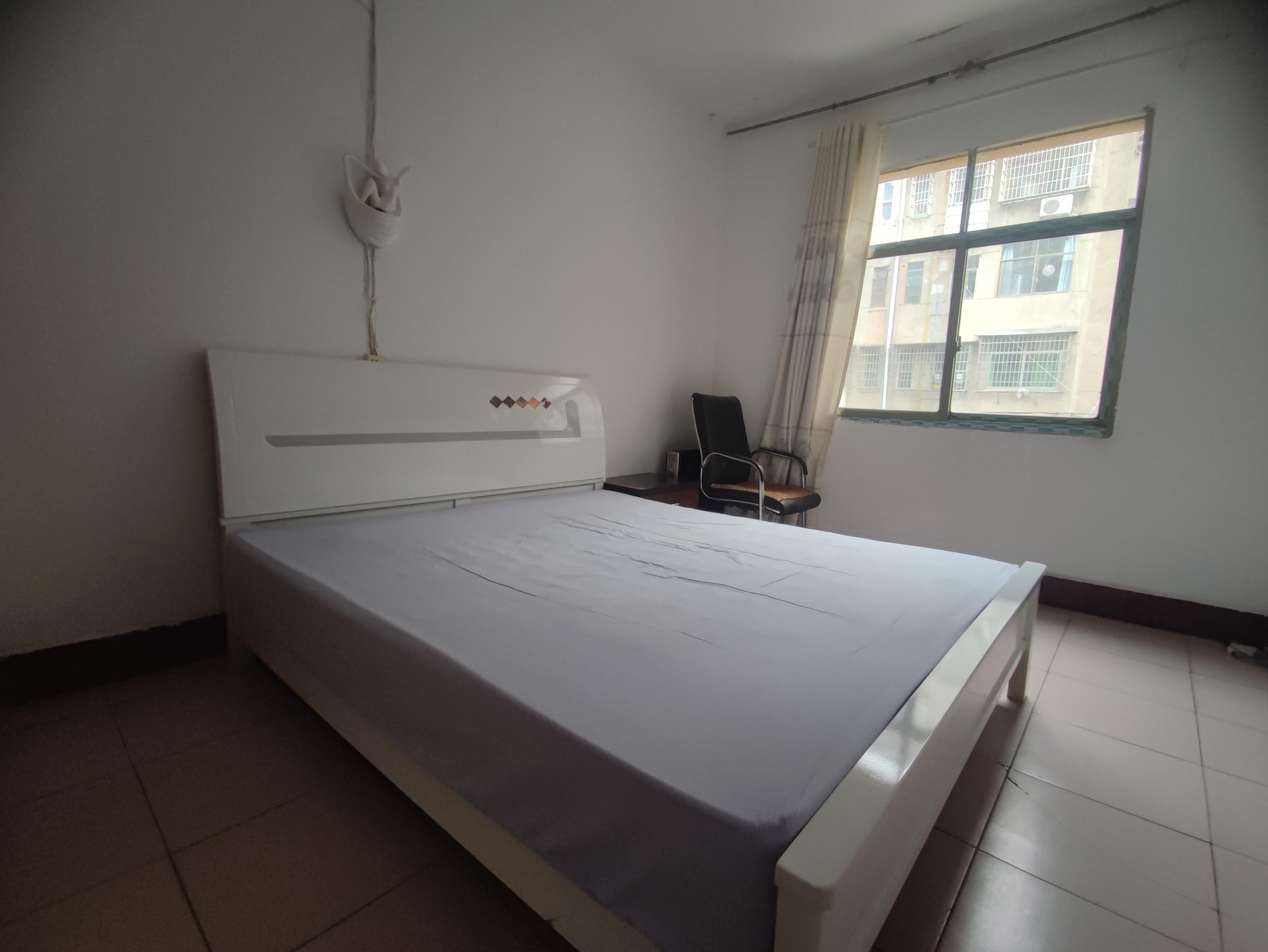 银色现代城 2室2厅1卫 800.0元/月 银色现代城 2室2厅1卫 800.0元/月室内图