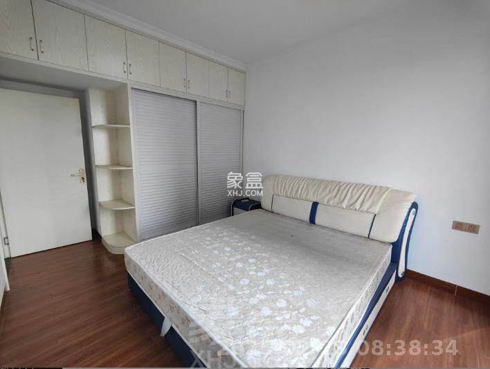 金轮翡翠名园 3室2厅1卫 1700.0元/月 金轮翡翠名园 3室2厅1卫 1700.0元/月室内图