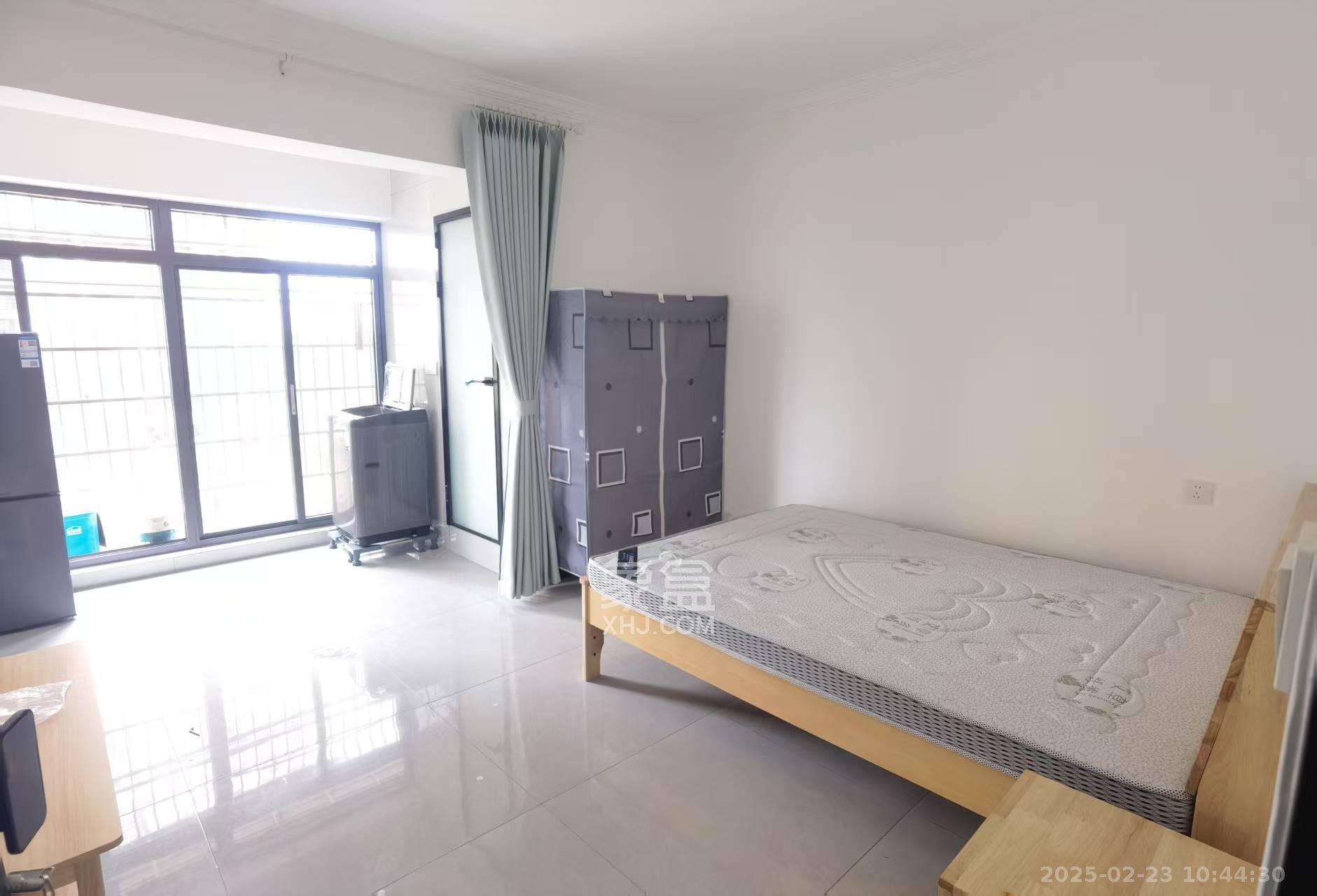 和景家园  1室1厅1卫   1200.00元/月室内图1