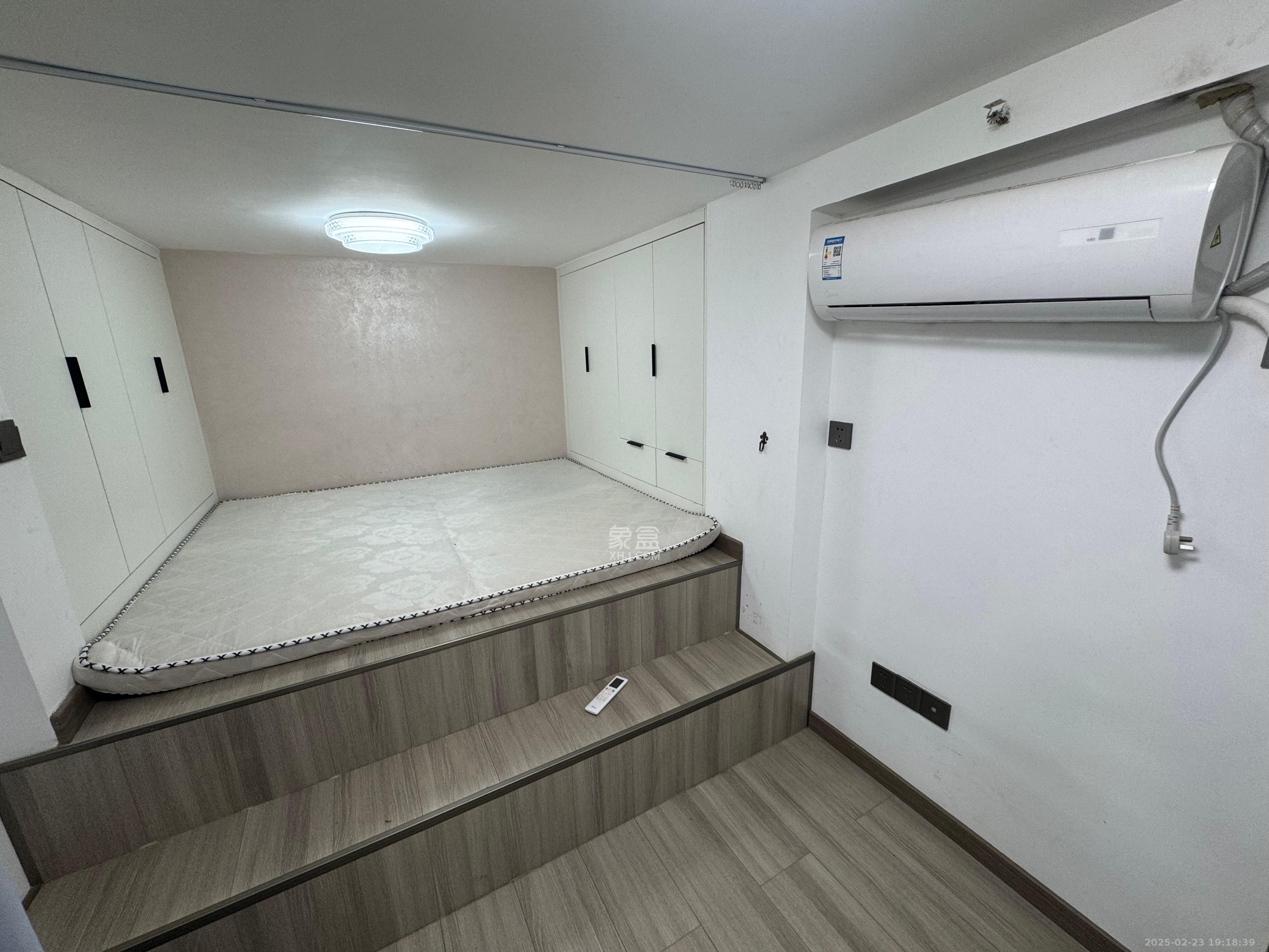 福晟翡翠湾  2室1厅1卫    2400.0元/月 福晟翡翠湾  2室1厅1卫    2400.0元/月室内图