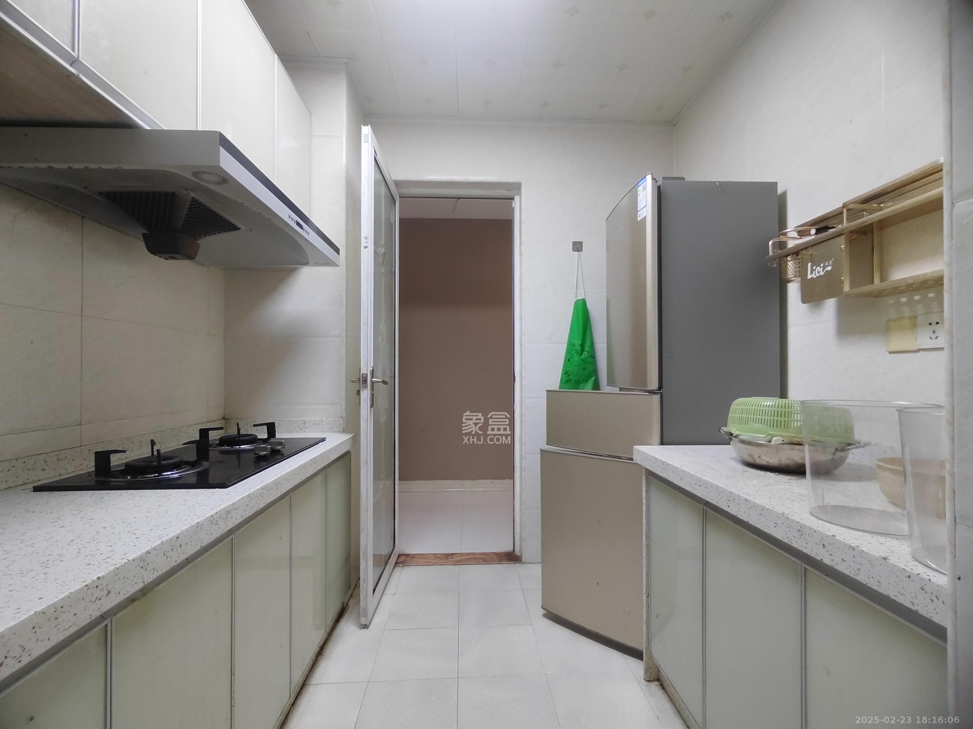 恒基凯旋门一二期  3室2厅1卫   2300.00元/月室内图