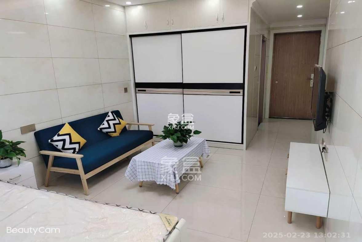 融创融公馆(融创臻苑) 1室1厅1卫 1700.00元/月 融创融公馆(融创臻苑) 1室1厅1卫 1700.00元/月室内图