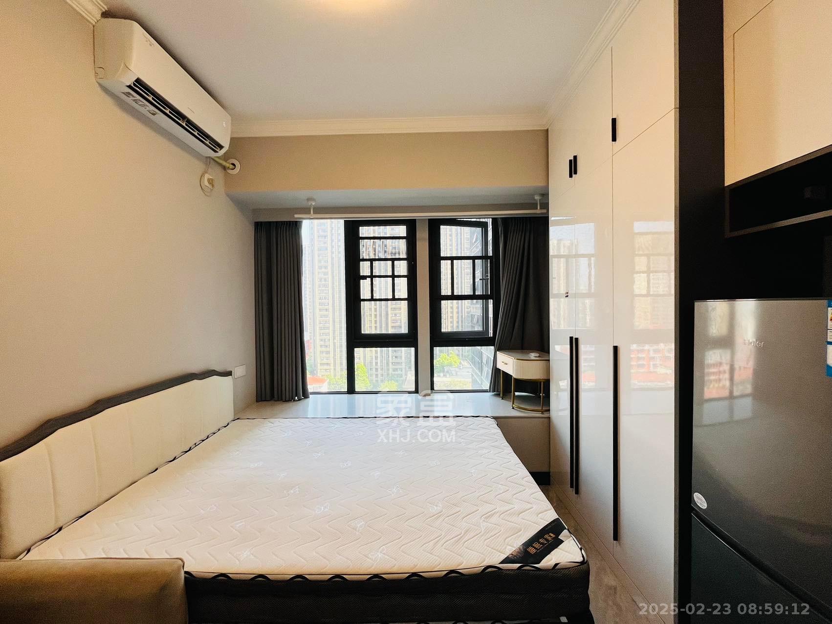 龙湖铂金岛 1室1厅1卫 1500.0元/月 龙湖铂金岛 1室1厅1卫 1500.0元/月室内图